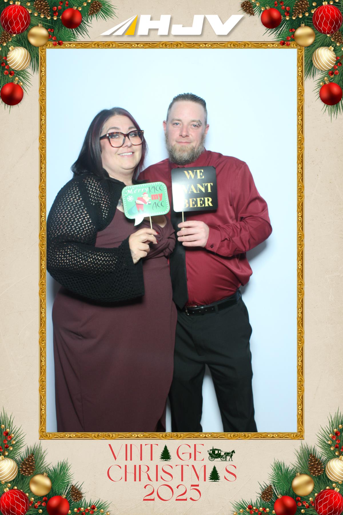 HJV Vintage Christmas 2025 | View more photos from the event at gallery.myselfiemirror.ca/u/romanmyselfiemirrorca/HJV-Vintage-Christmas-2025