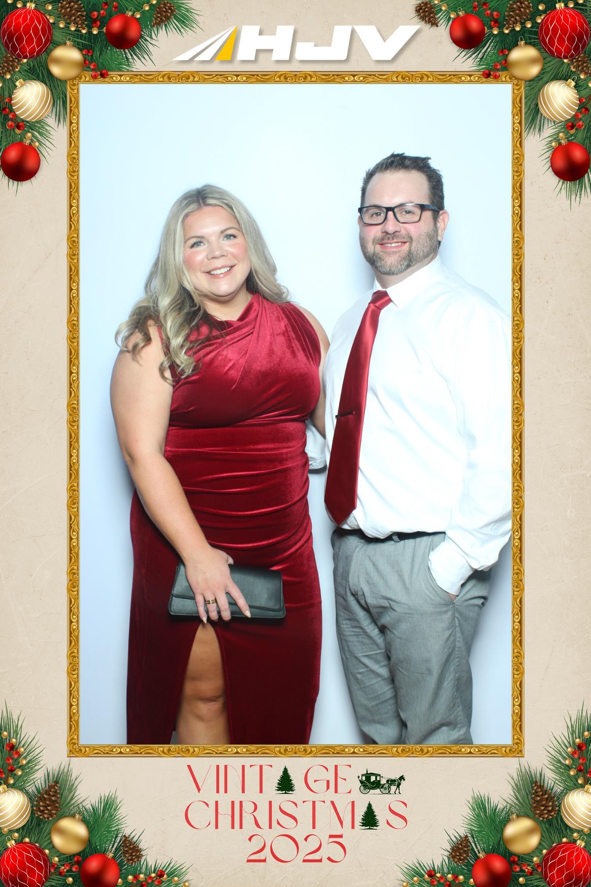 HJV Vintage Christmas 2025 | View more photos from the event at gallery.myselfiemirror.ca/u/romanmyselfiemirrorca/HJV-Vintage-Christmas-2025