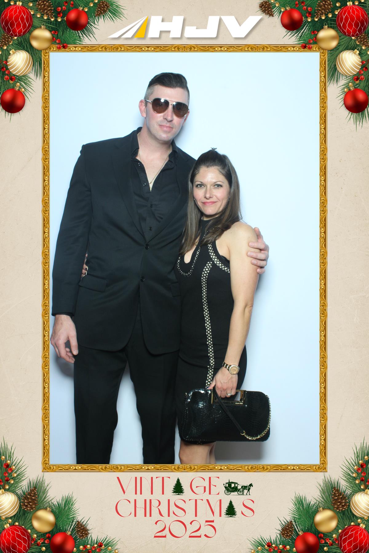 HJV Vintage Christmas 2025 | View more photos from the event at gallery.myselfiemirror.ca/u/romanmyselfiemirrorca/HJV-Vintage-Christmas-2025