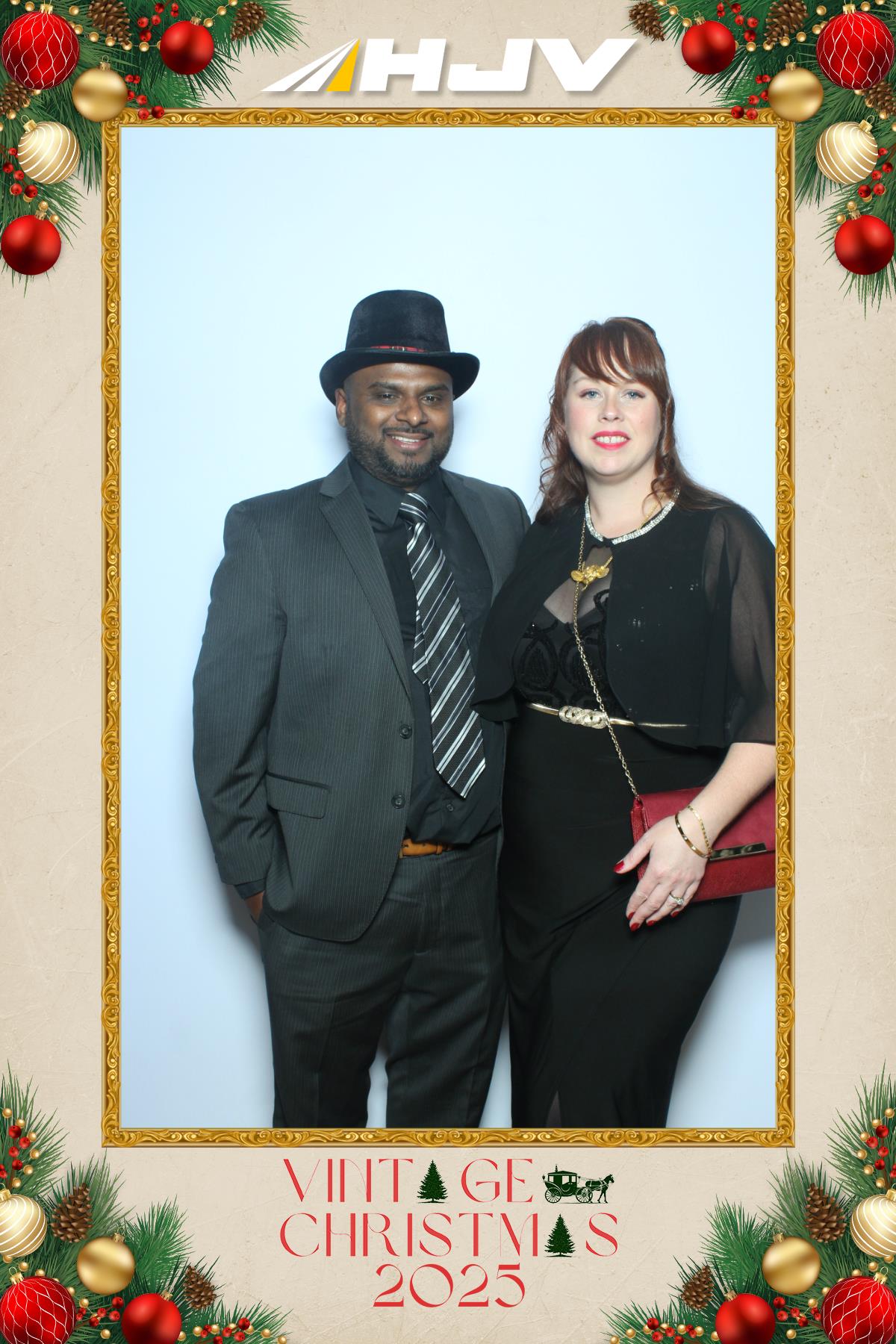 HJV Vintage Christmas 2025 | View more photos from the event at gallery.myselfiemirror.ca/u/romanmyselfiemirrorca/HJV-Vintage-Christmas-2025