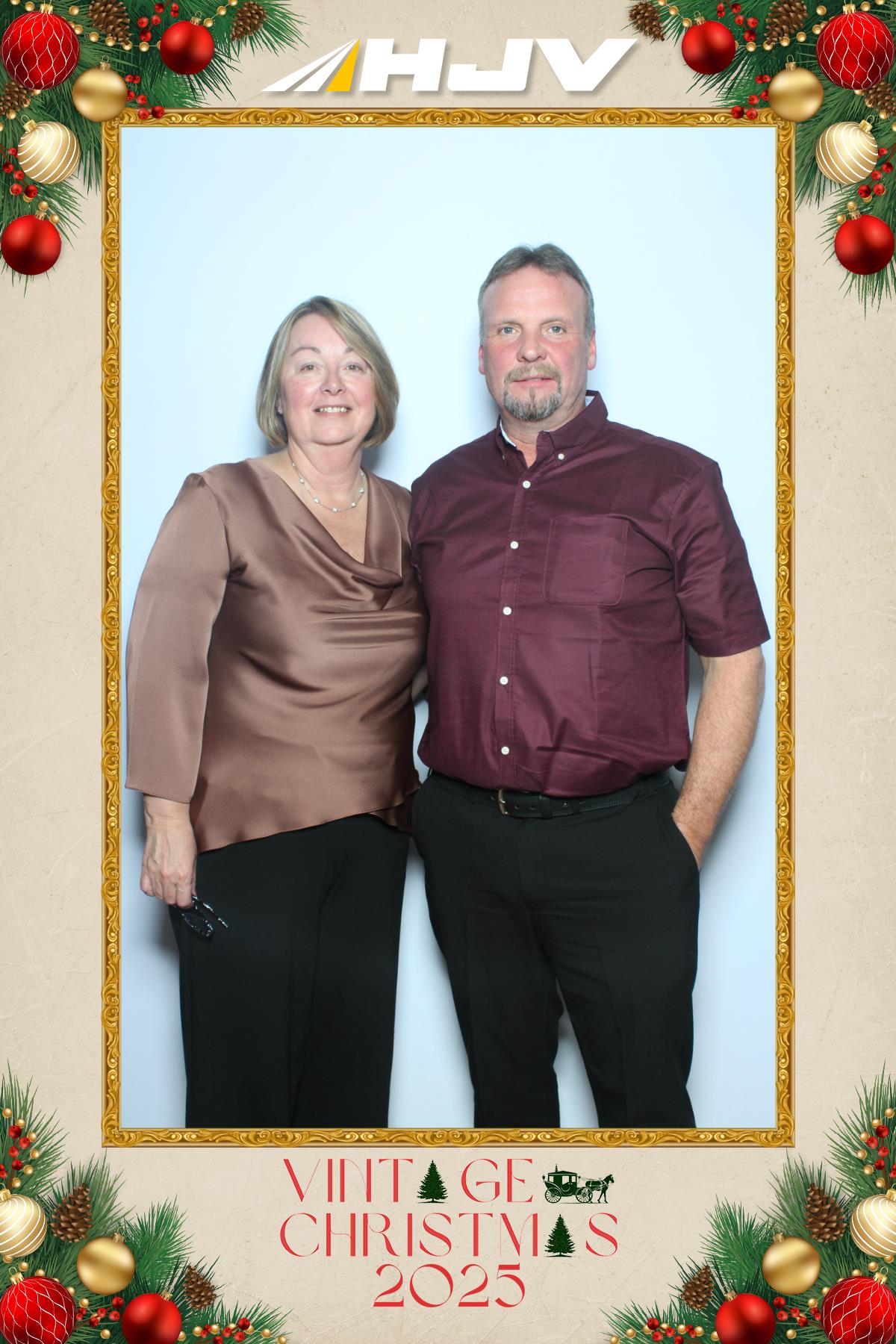 HJV Vintage Christmas 2025 | View more photos from the event at gallery.myselfiemirror.ca/u/romanmyselfiemirrorca/HJV-Vintage-Christmas-2025