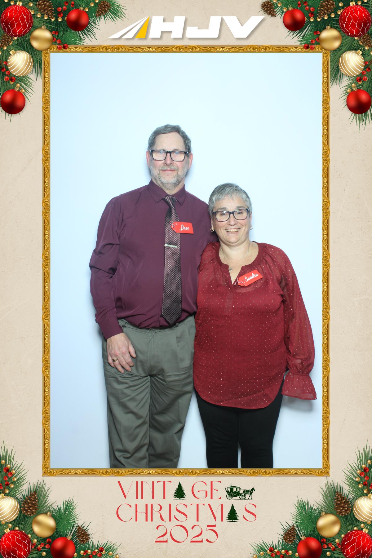 HJV Vintage Christmas 2025 | View more photos from the event at gallery.myselfiemirror.ca/u/romanmyselfiemirrorca/HJV-Vintage-Christmas-2025