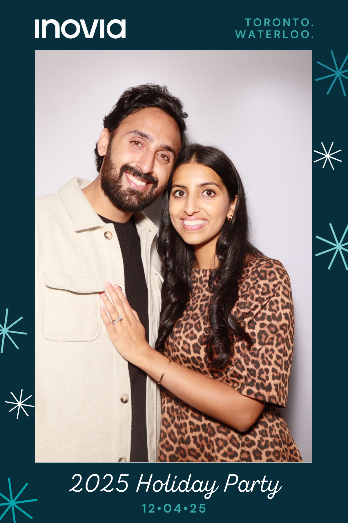 Inovia Holiday Party | View more photos from the event at gallery.myselfiemirror.ca/u/romanmyselfiemirrorca/Inovia-Holiday-Party