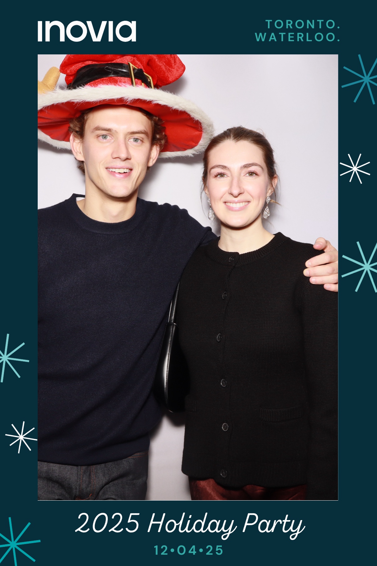 Inovia Holiday Party | View more photos from the event at gallery.myselfiemirror.ca/u/romanmyselfiemirrorca/Inovia-Holiday-Party