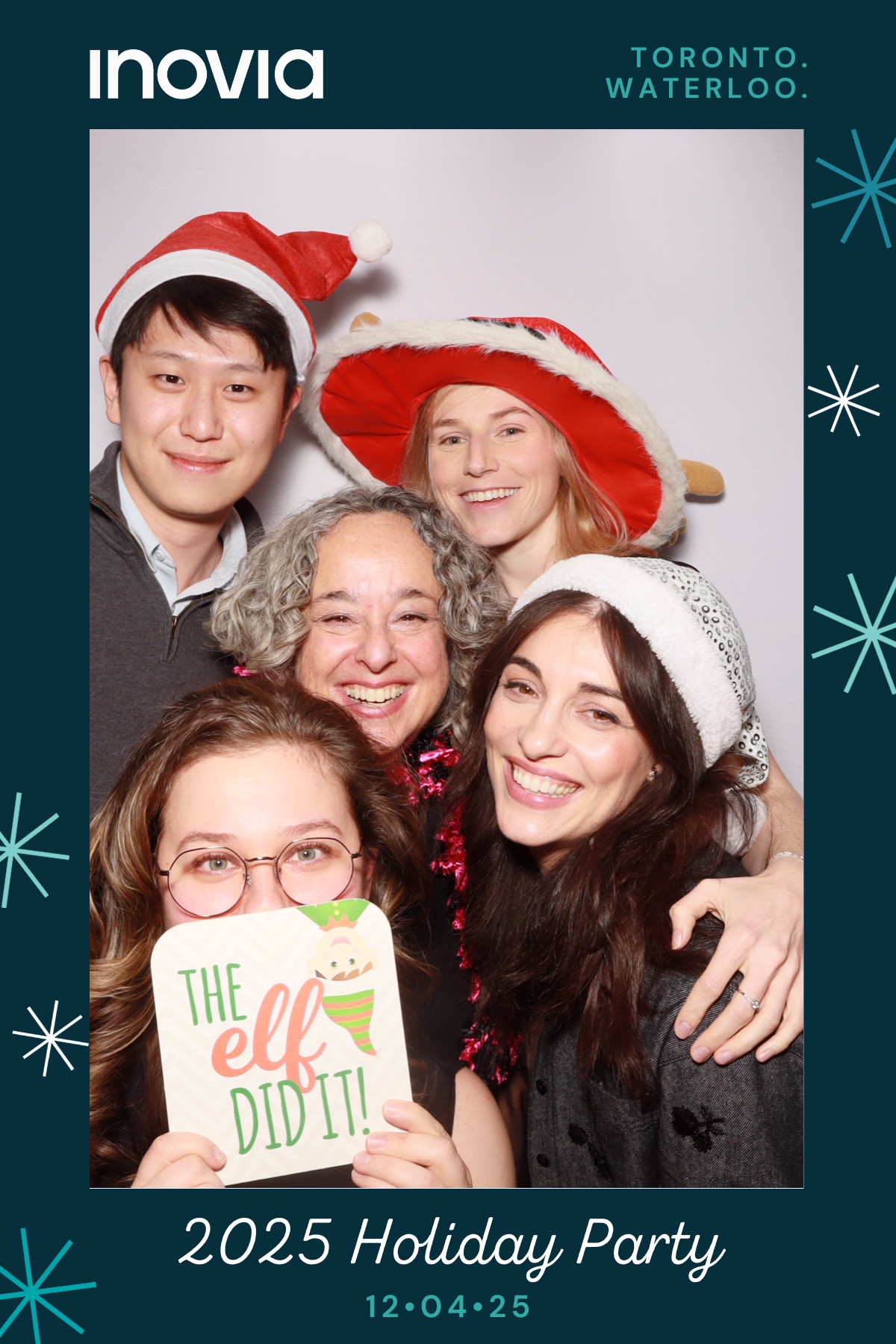 Inovia Holiday Party | View more photos from the event at gallery.myselfiemirror.ca/u/romanmyselfiemirrorca/Inovia-Holiday-Party