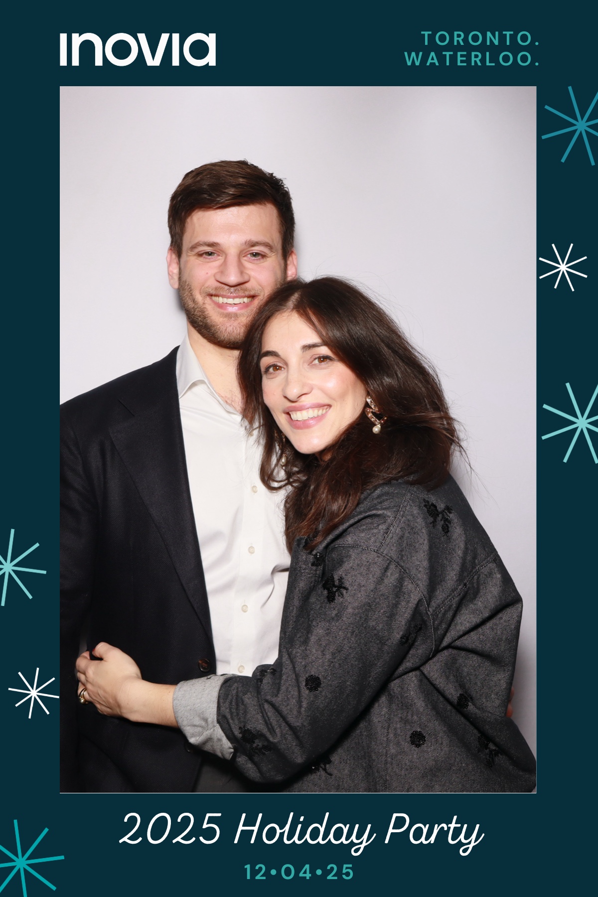 Inovia Holiday Party | View more photos from the event at gallery.myselfiemirror.ca/u/romanmyselfiemirrorca/Inovia-Holiday-Party