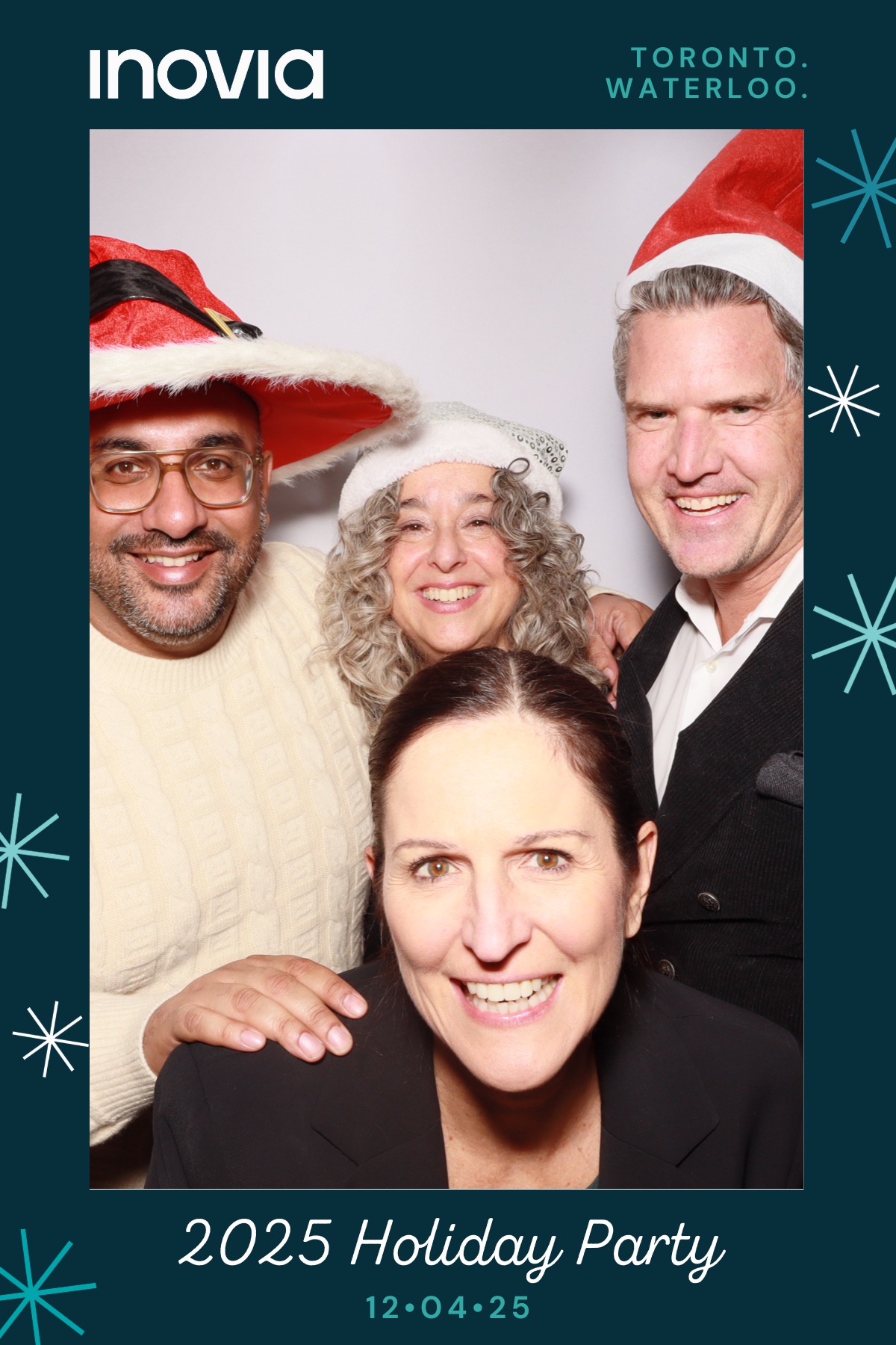 Inovia Holiday Party | View more photos from the event at gallery.myselfiemirror.ca/u/romanmyselfiemirrorca/Inovia-Holiday-Party