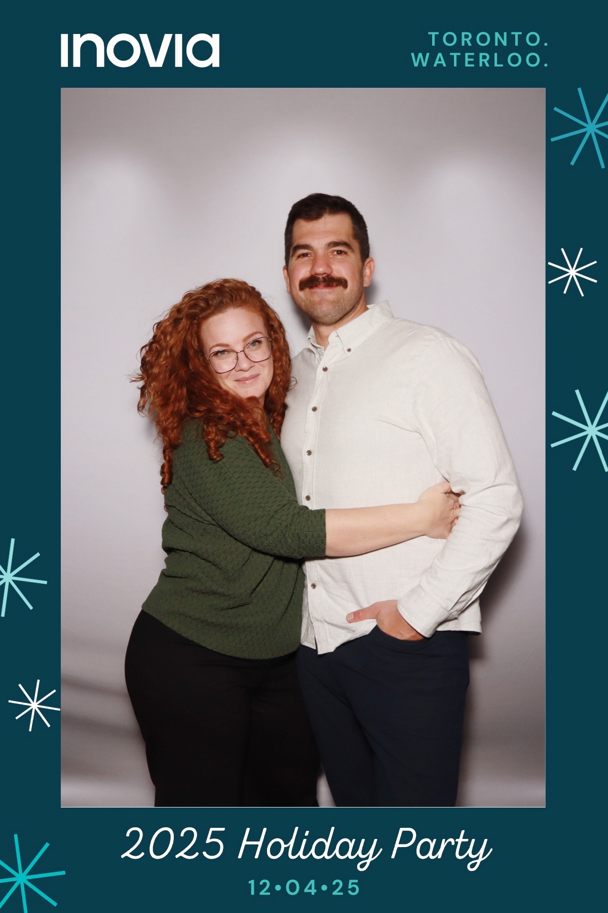 Inovia Holiday Party | View more photos from the event at gallery.myselfiemirror.ca/u/romanmyselfiemirrorca/Inovia-Holiday-Party