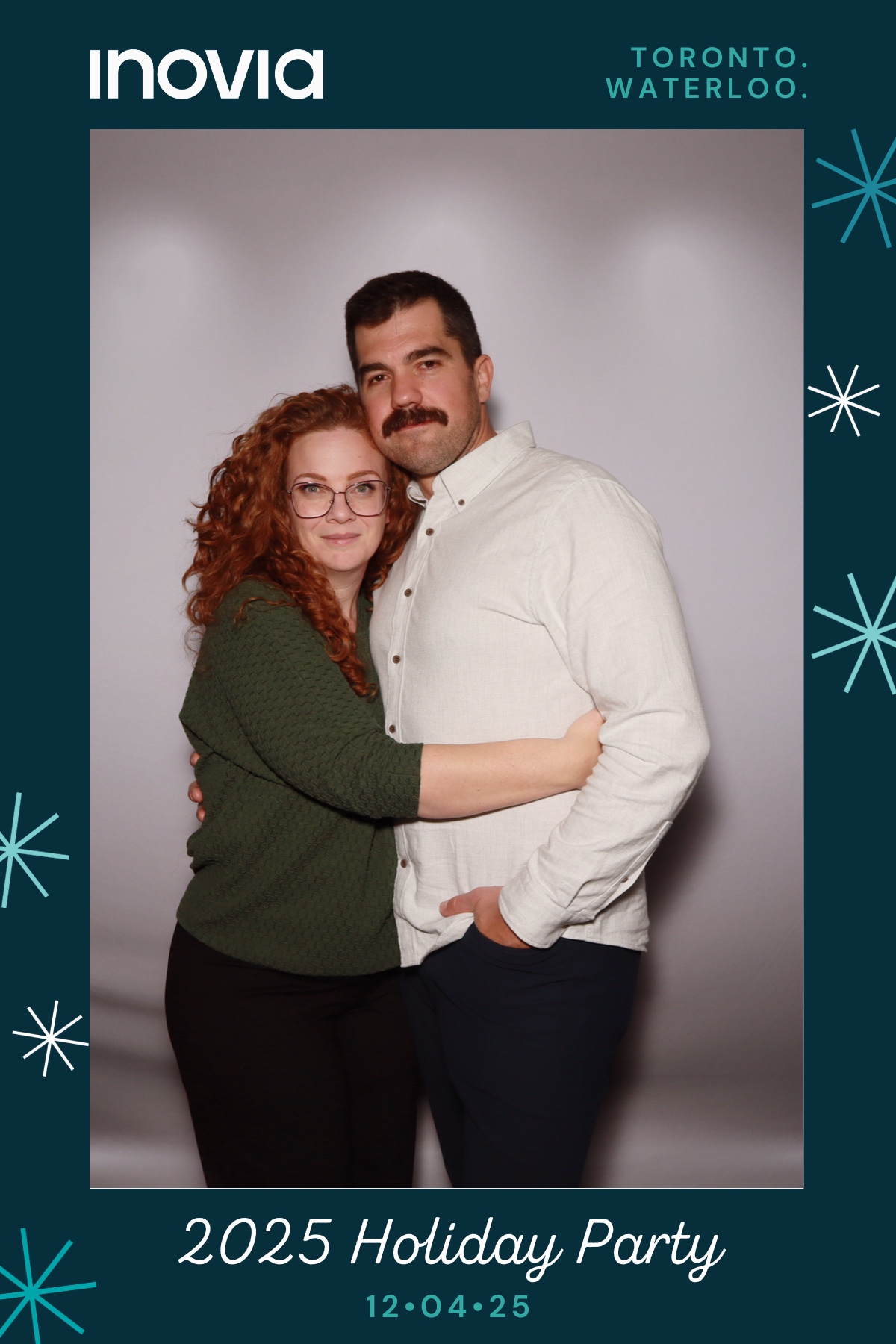 Inovia Holiday Party | View more photos from the event at gallery.myselfiemirror.ca/u/romanmyselfiemirrorca/Inovia-Holiday-Party
