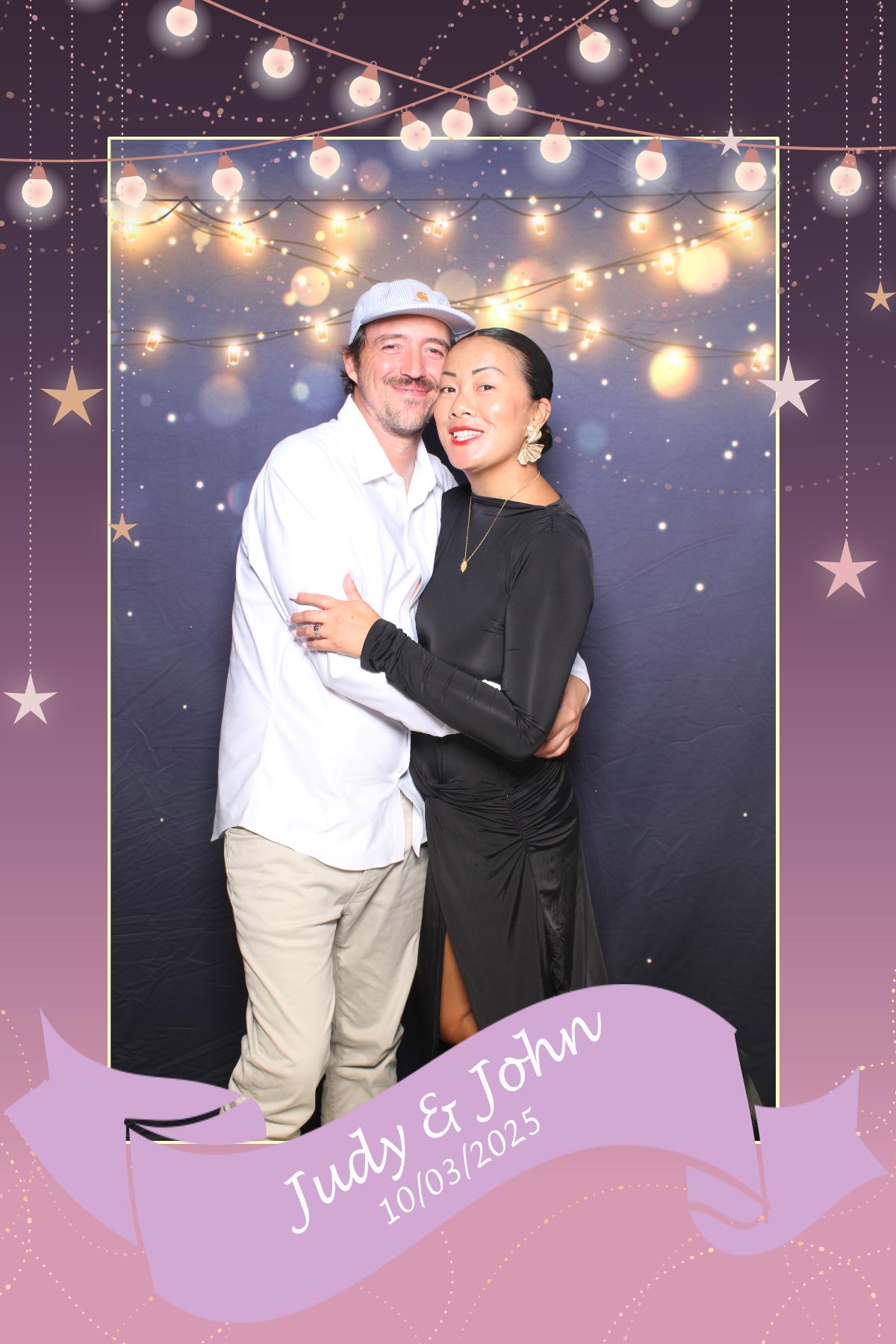 Judy & John | View more photos from the event at gallery.myselfiemirror.ca/u/romanmyselfiemirrorca/Judy-John