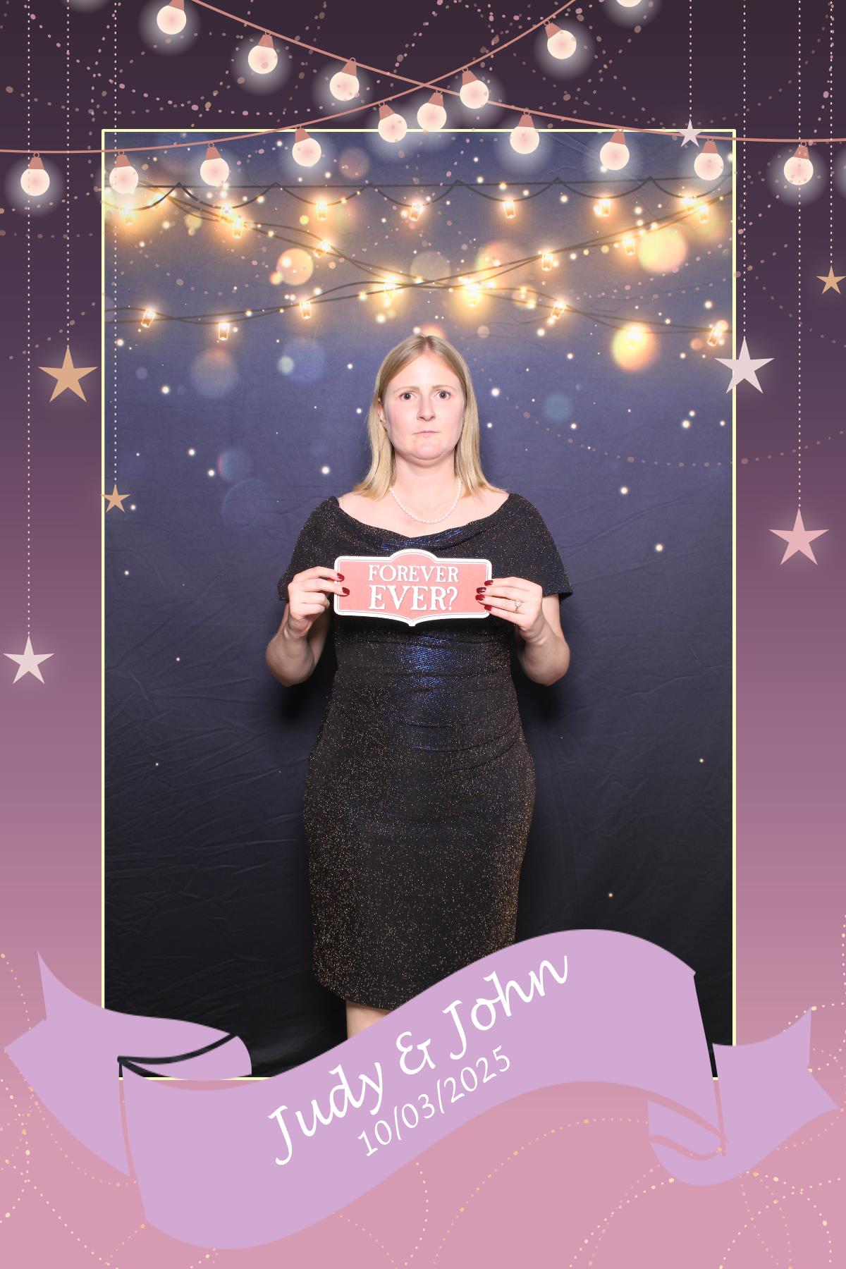 Judy & John | View more photos from the event at gallery.myselfiemirror.ca/u/romanmyselfiemirrorca/Judy-John