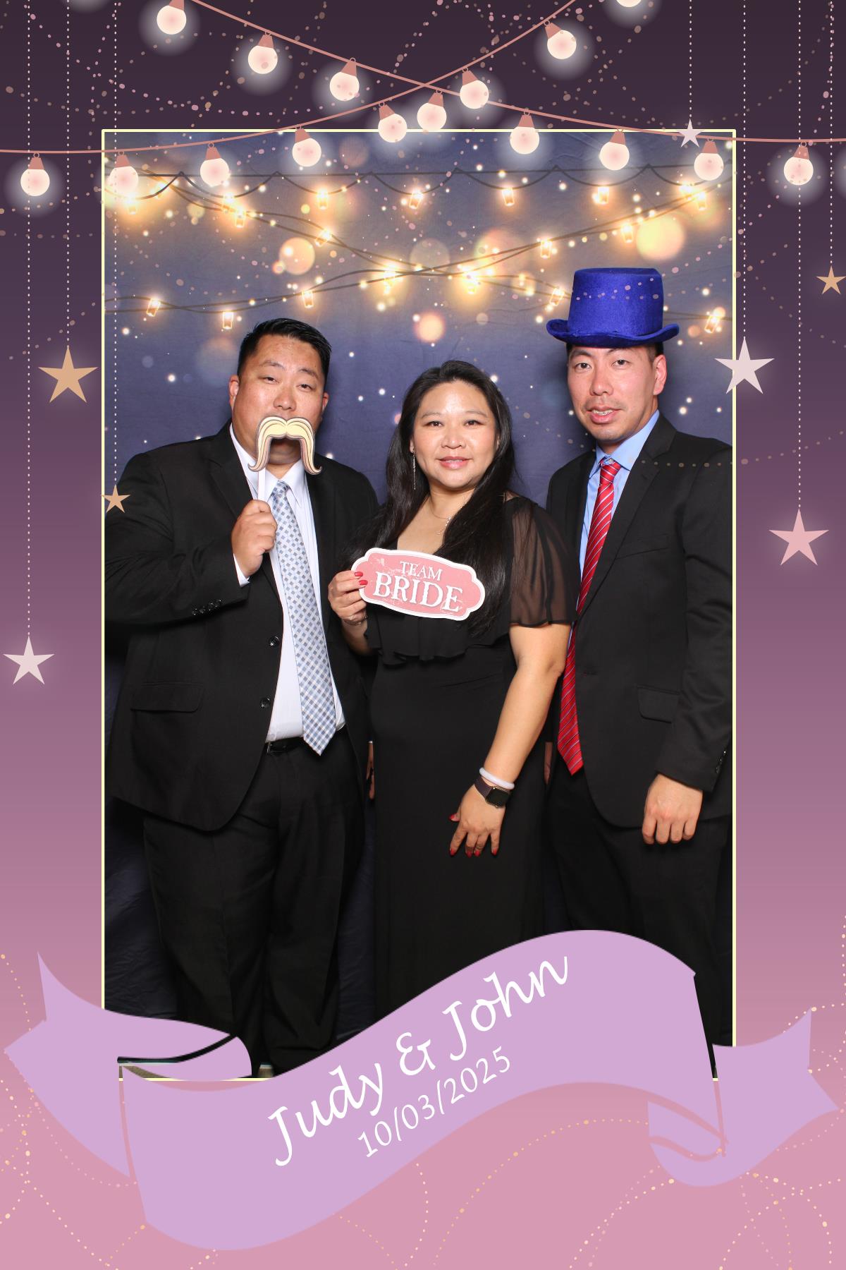 Judy & John | View more photos from the event at gallery.myselfiemirror.ca/u/romanmyselfiemirrorca/Judy-John