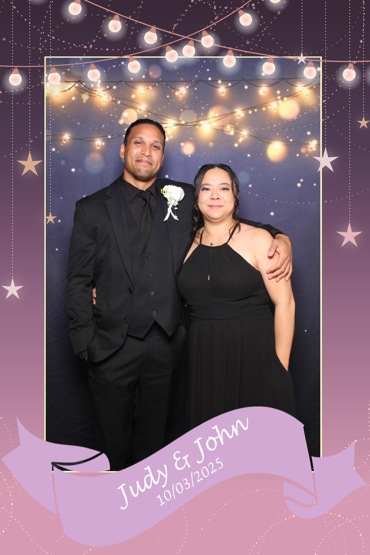 Judy & John | View more photos from the event at gallery.myselfiemirror.ca/u/romanmyselfiemirrorca/Judy-John