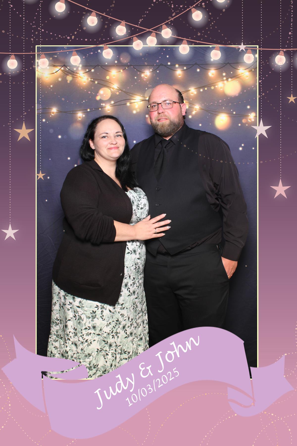 Judy & John | View more photos from the event at gallery.myselfiemirror.ca/u/romanmyselfiemirrorca/Judy-John