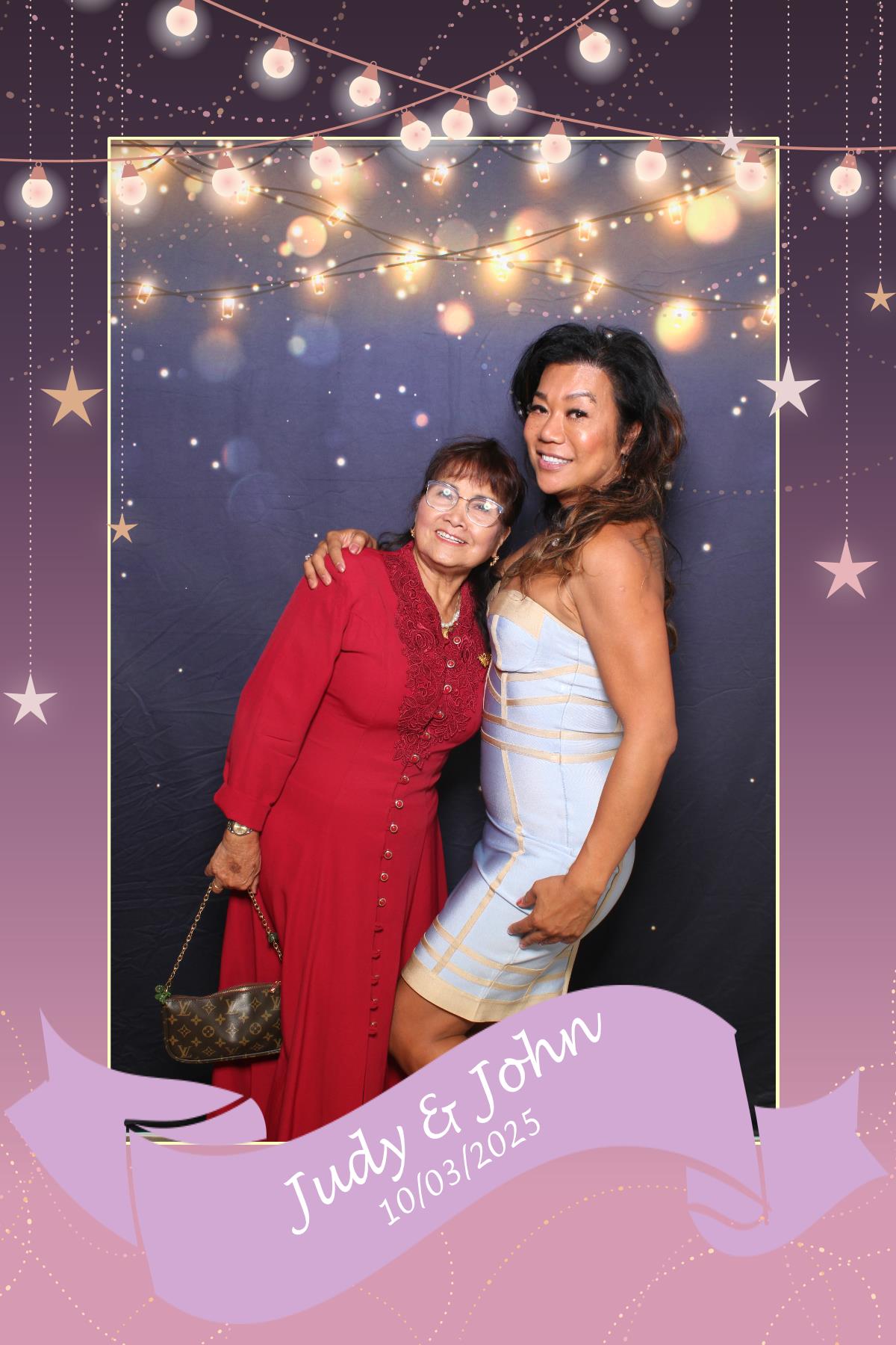 Judy & John | View more photos from the event at gallery.myselfiemirror.ca/u/romanmyselfiemirrorca/Judy-John