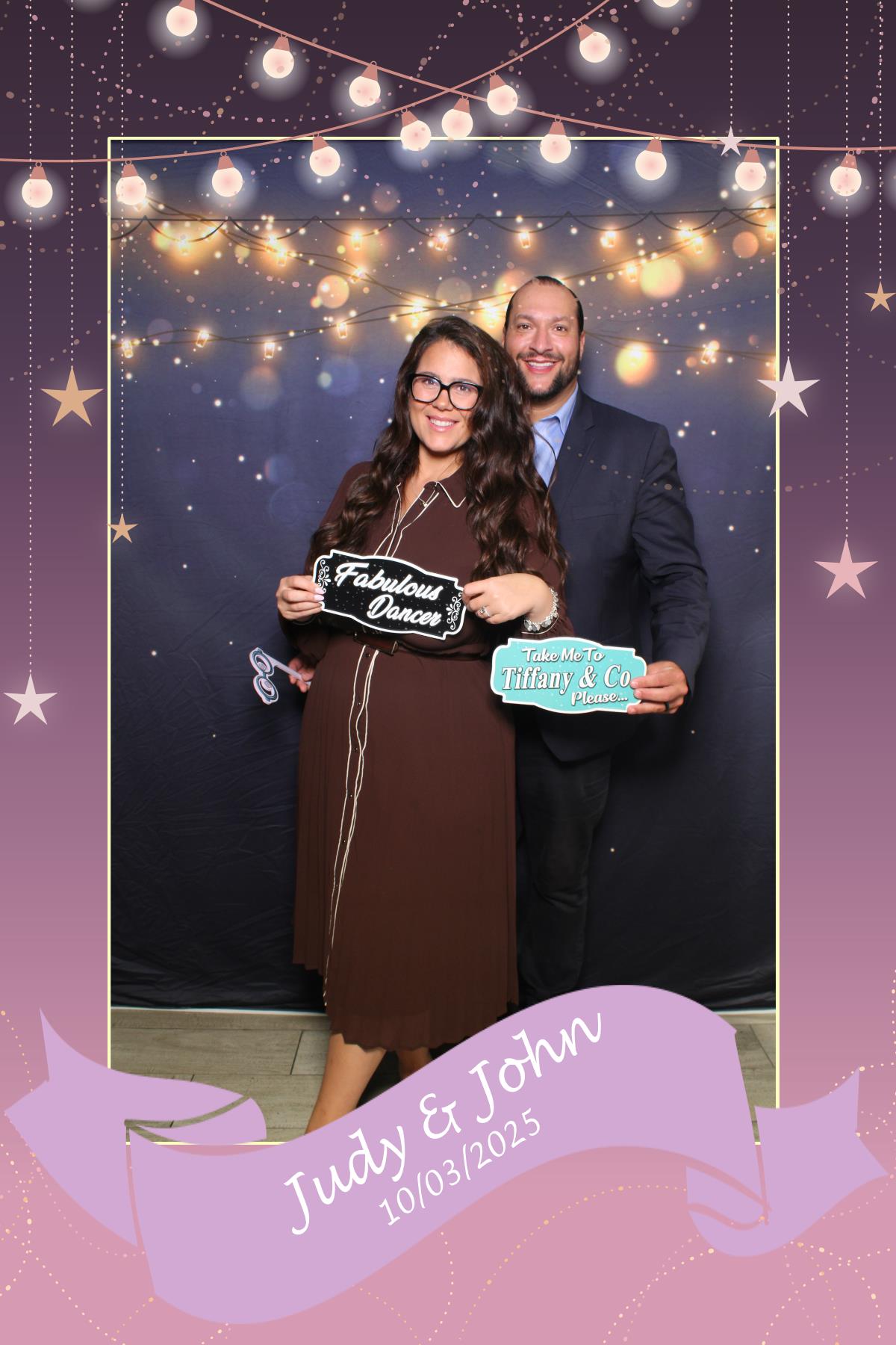 Judy & John | View more photos from the event at gallery.myselfiemirror.ca/u/romanmyselfiemirrorca/Judy-John