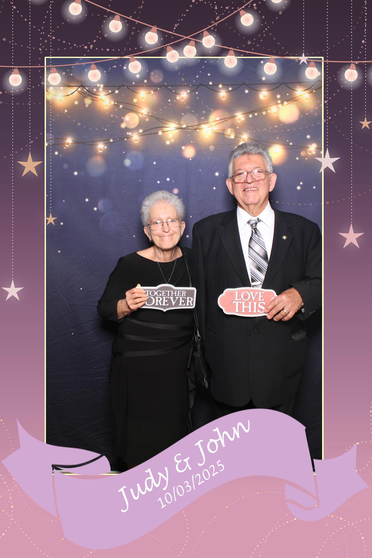 Judy & John | View more photos from the event at gallery.myselfiemirror.ca/u/romanmyselfiemirrorca/Judy-John