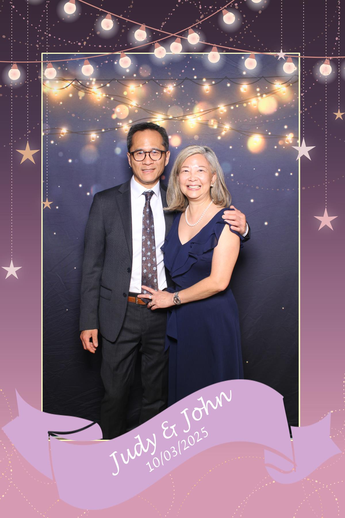 Judy & John | View more photos from the event at gallery.myselfiemirror.ca/u/romanmyselfiemirrorca/Judy-John