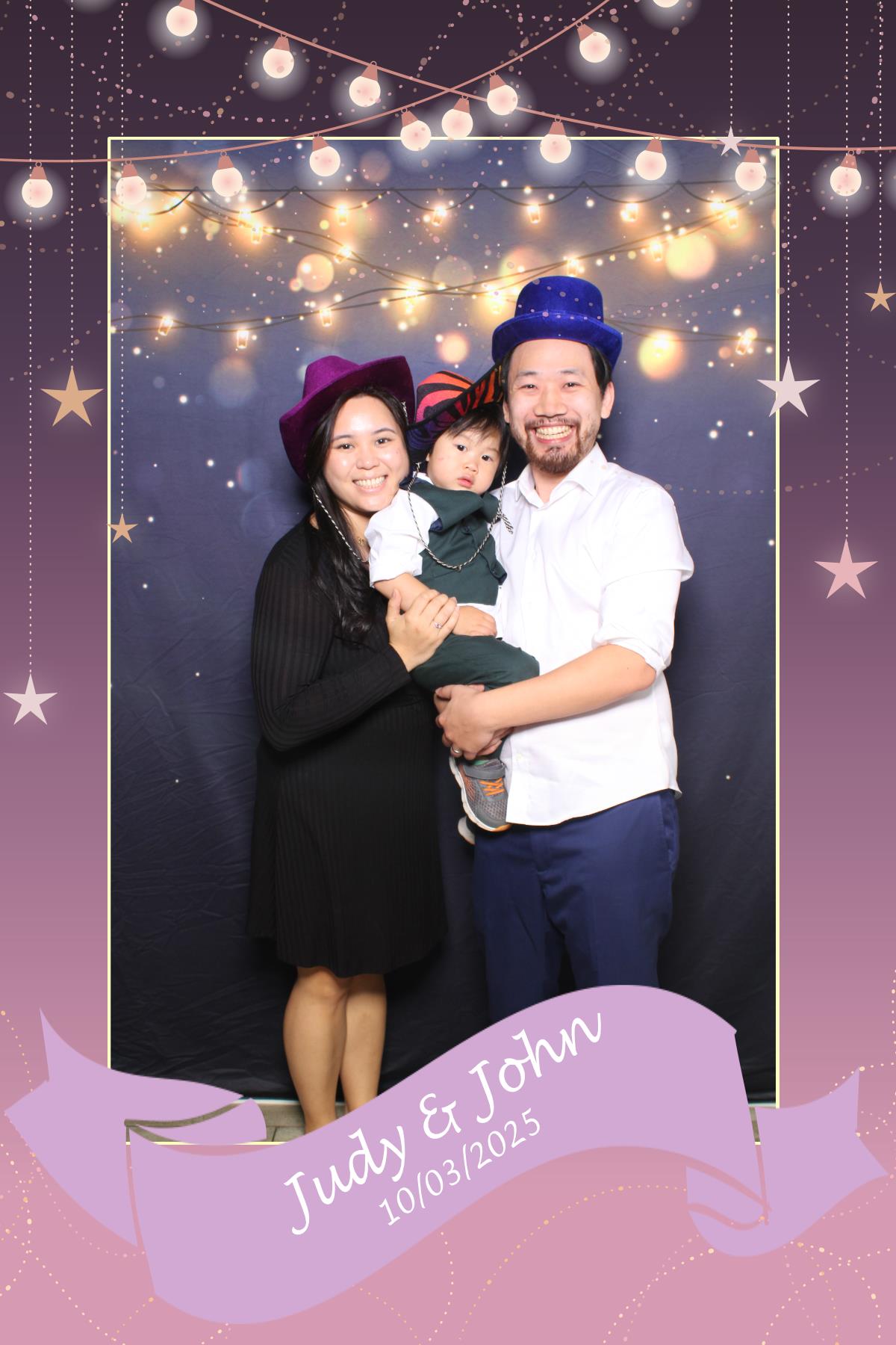 Judy & John | View more photos from the event at gallery.myselfiemirror.ca/u/romanmyselfiemirrorca/Judy-John