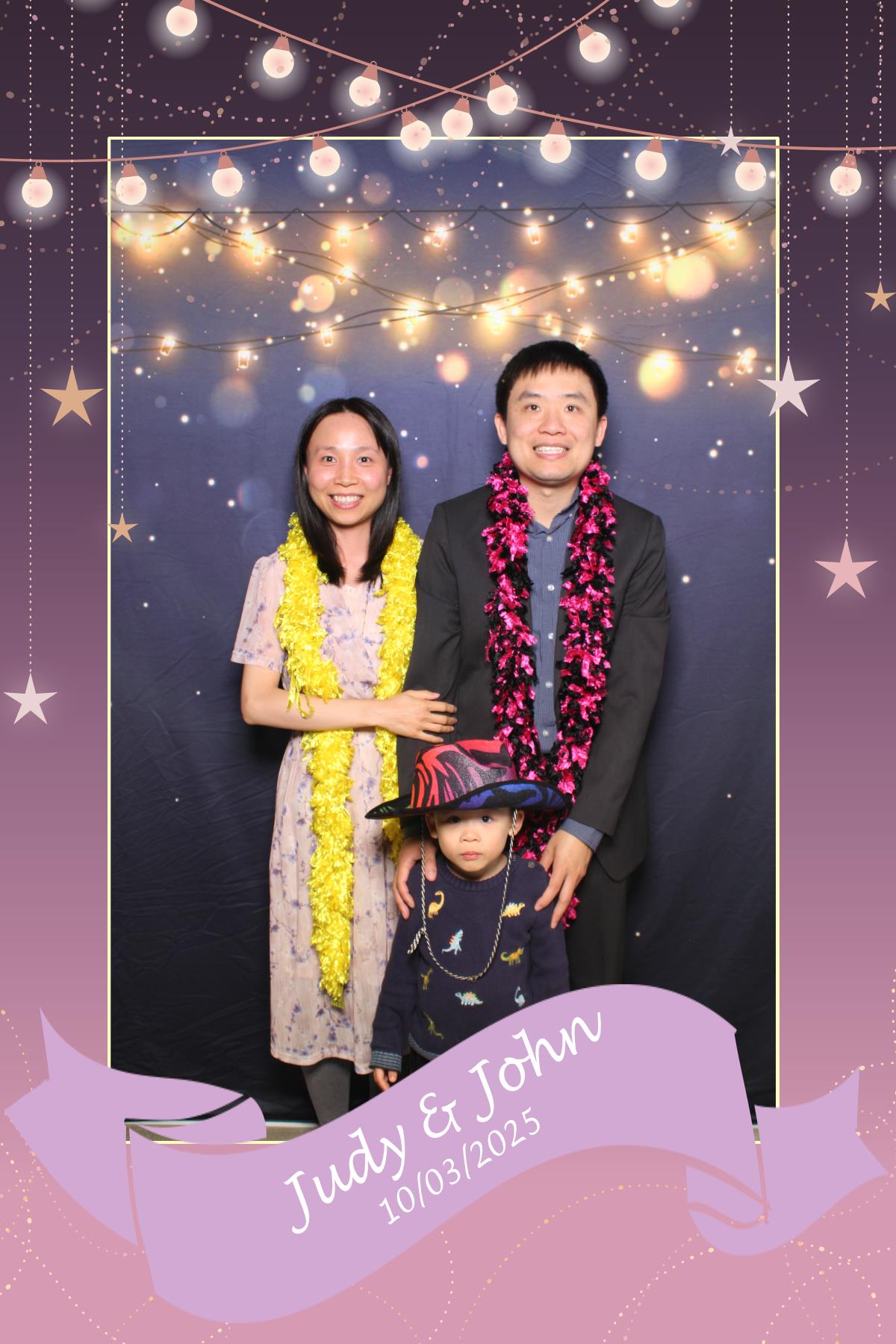 Judy & John | View more photos from the event at gallery.myselfiemirror.ca/u/romanmyselfiemirrorca/Judy-John