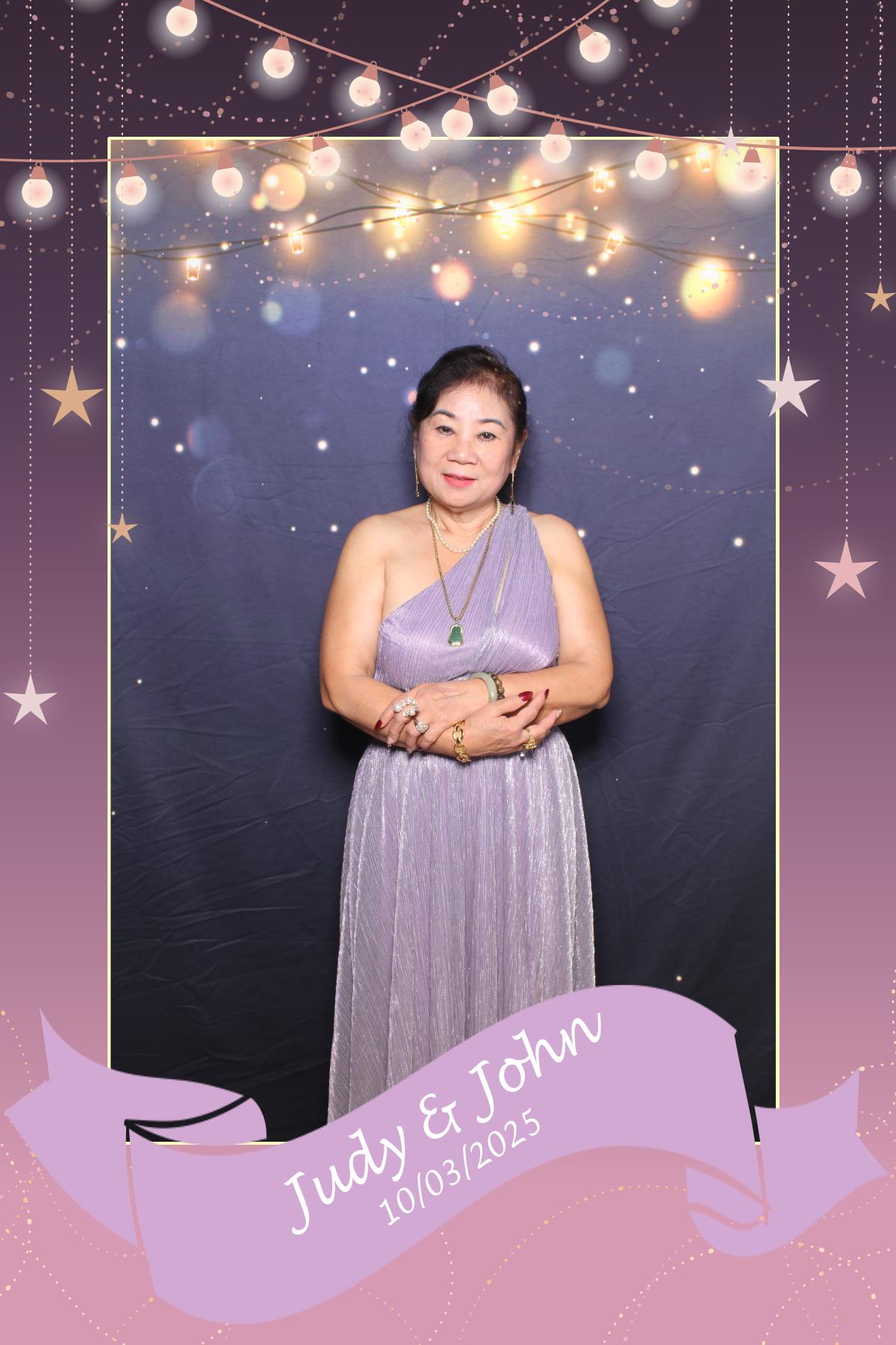 Judy & John | View more photos from the event at gallery.myselfiemirror.ca/u/romanmyselfiemirrorca/Judy-John