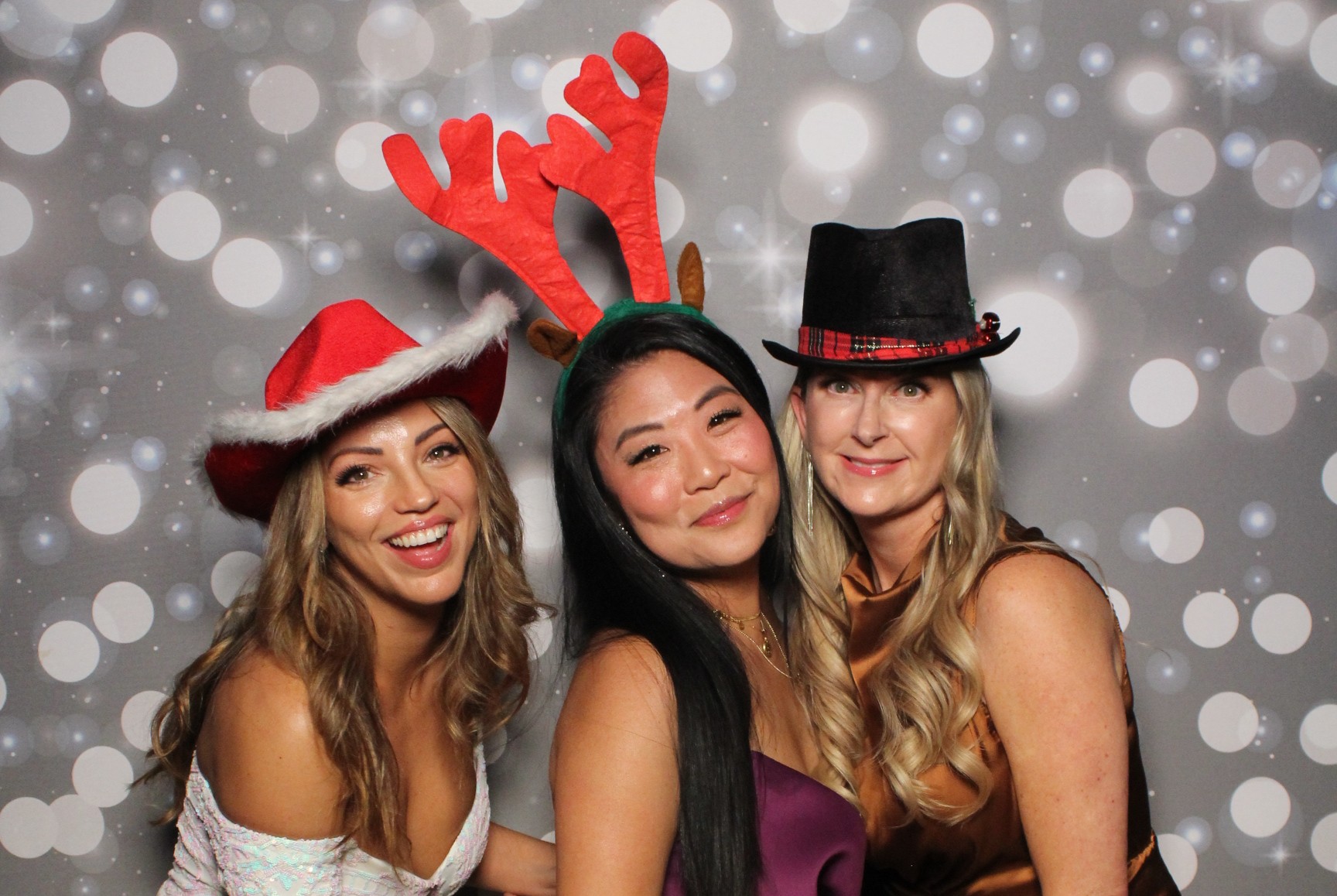 KW Holiday Party | View more photos from the event at gallery.myselfiemirror.ca/u/romanmyselfiemirrorca/KW-Holiday-Party