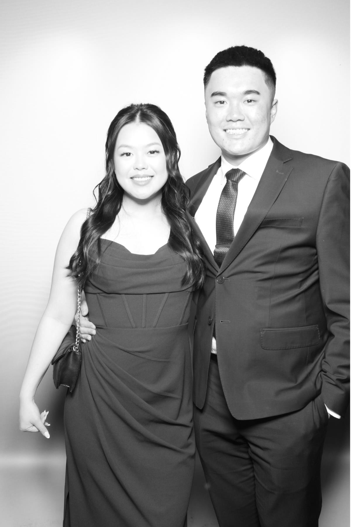 Kien & Wendy  | View more photos from the event at gallery.myselfiemirror.ca/u/romanmyselfiemirrorca/Kien-Wendy