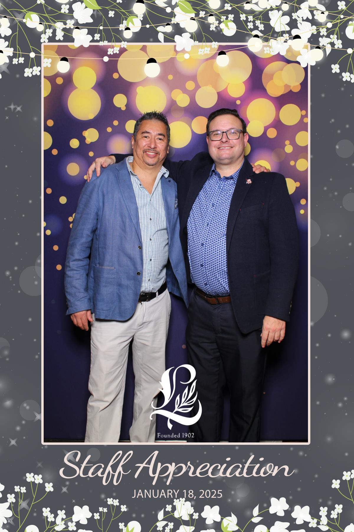 Lambton's Holiday Staff Party | View more photos from the event at gallery.myselfiemirror.ca/u/romanmyselfiemirrorca/Lambtons-Holiday-Staff-Party