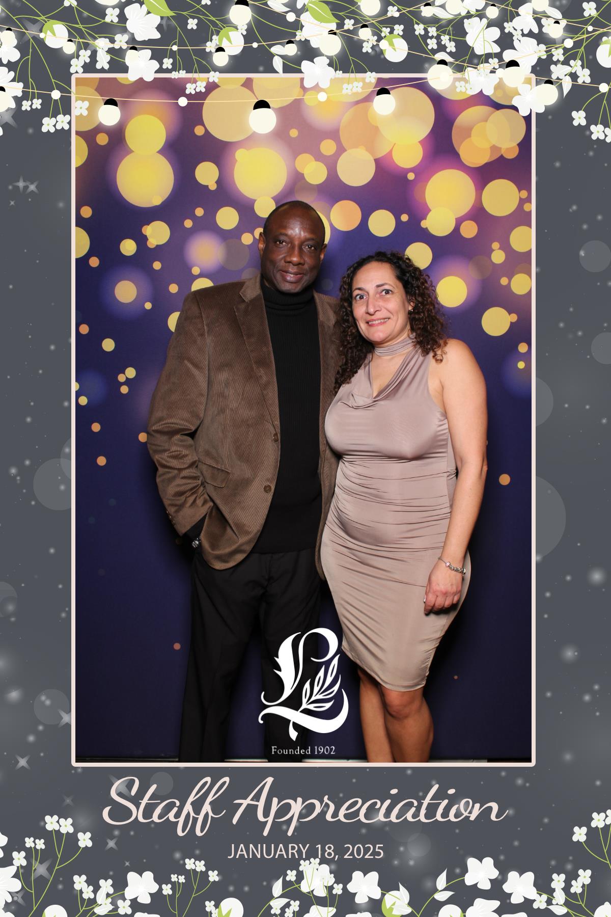 Lambton's Holiday Staff Party | View more photos from the event at gallery.myselfiemirror.ca/u/romanmyselfiemirrorca/Lambtons-Holiday-Staff-Party