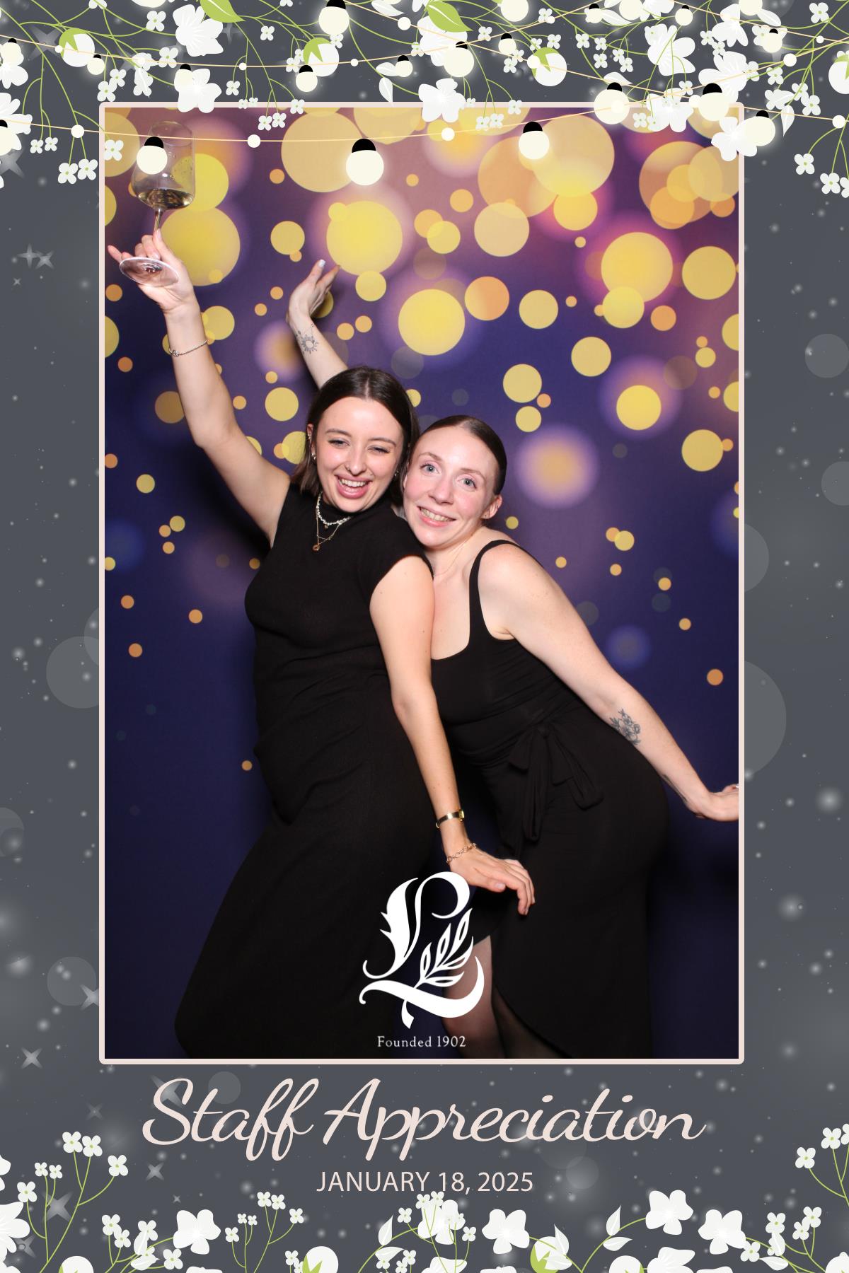 Lambton's Holiday Staff Party | View more photos from the event at gallery.myselfiemirror.ca/u/romanmyselfiemirrorca/Lambtons-Holiday-Staff-Party