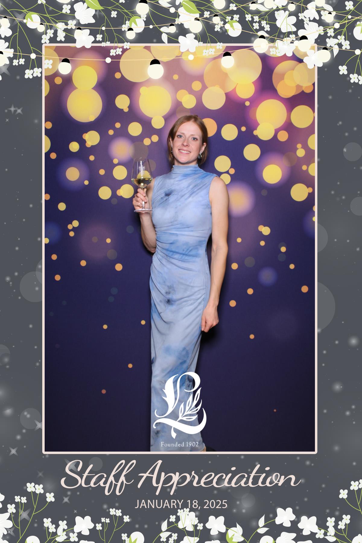 Lambton's Holiday Staff Party | View more photos from the event at gallery.myselfiemirror.ca/u/romanmyselfiemirrorca/Lambtons-Holiday-Staff-Party