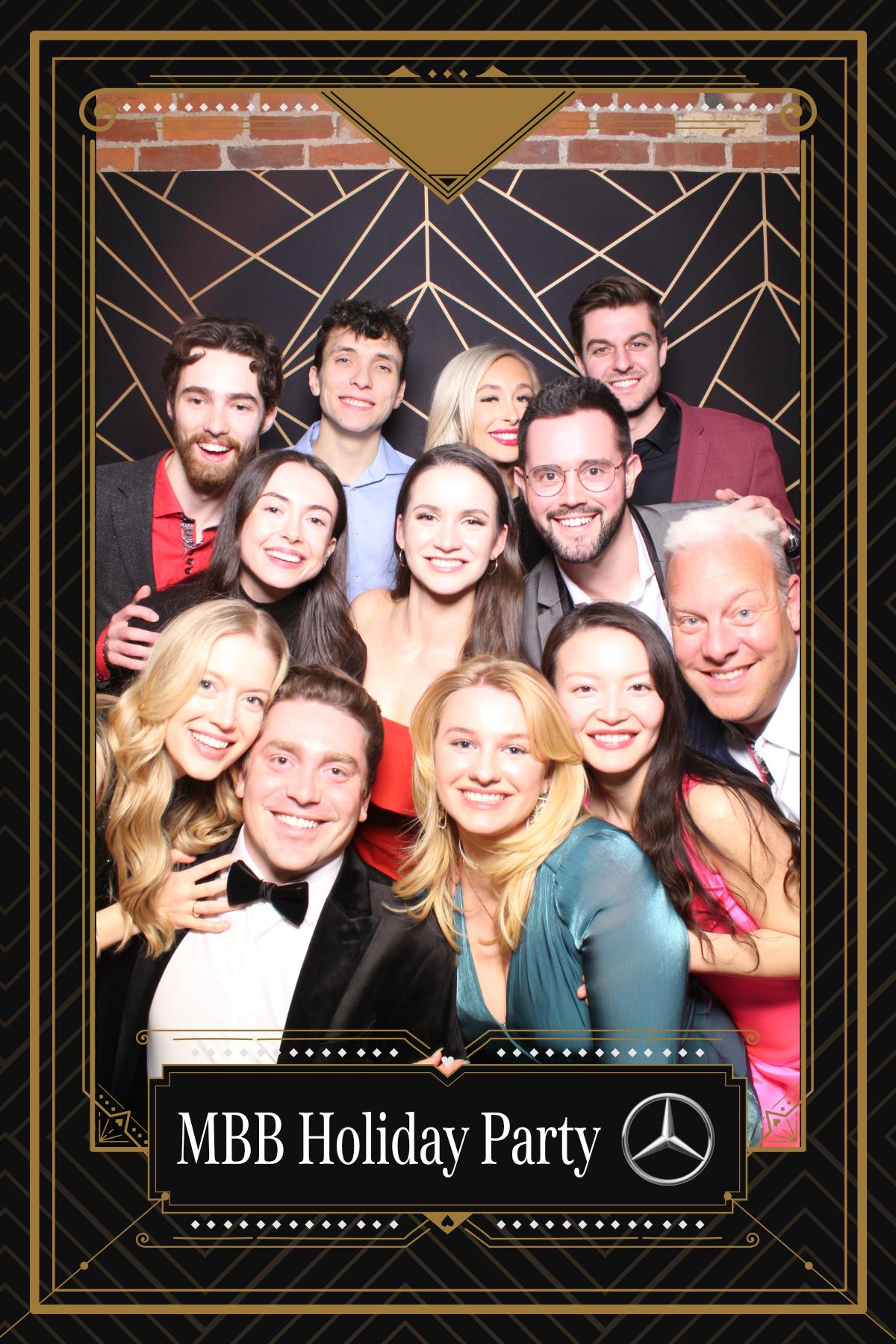 MB Burlington Christmas Party | View more photos from the event at gallery.myselfiemirror.ca/u/romanmyselfiemirrorca/MB-Burlington-Christmas-Party-0