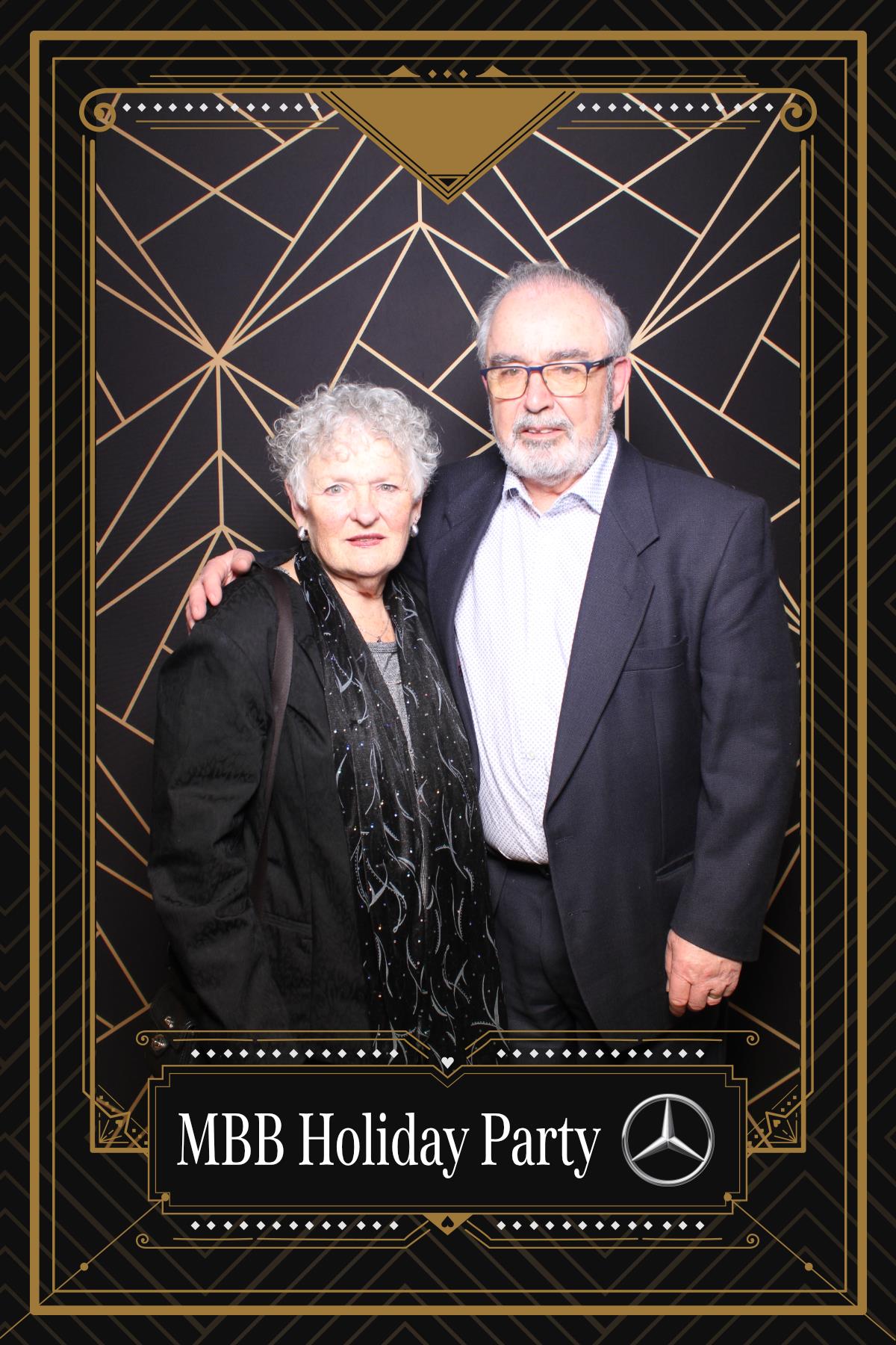 MB Burlington Christmas Party | View more photos from the event at gallery.myselfiemirror.ca/u/romanmyselfiemirrorca/MB-Burlington-Christmas-Party-0