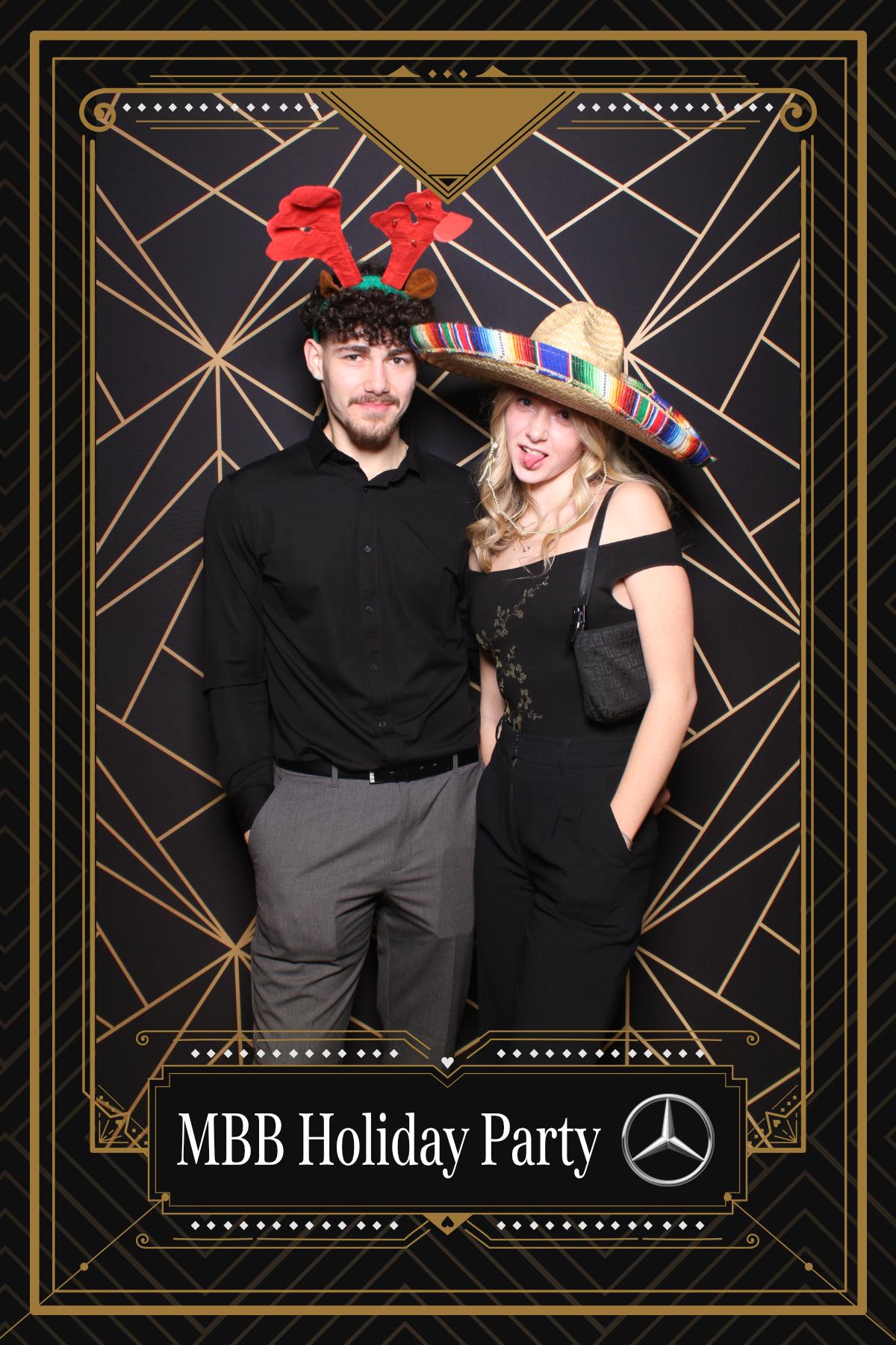 MB Burlington Christmas Party | View more photos from the event at gallery.myselfiemirror.ca/u/romanmyselfiemirrorca/MB-Burlington-Christmas-Party-0