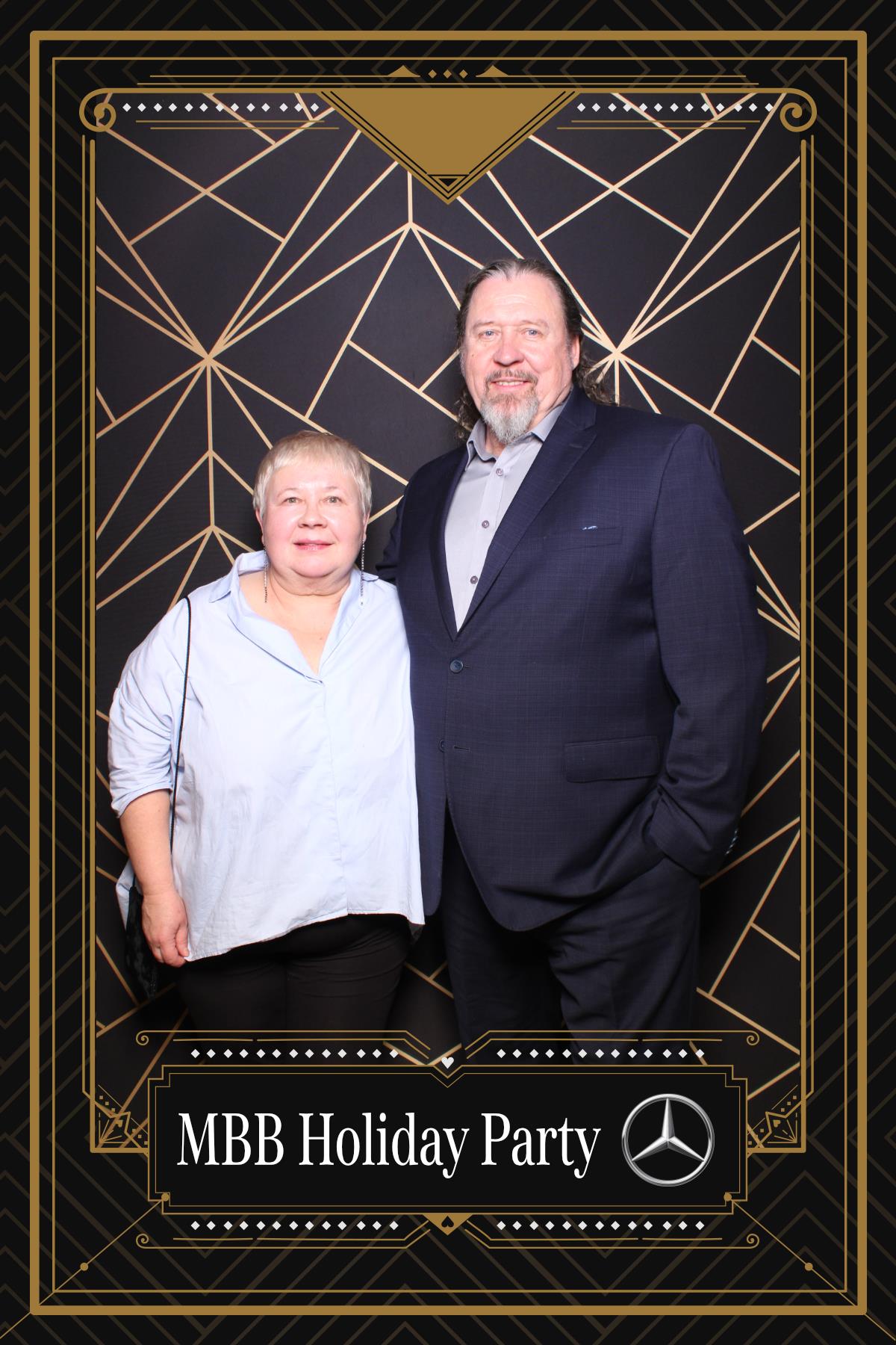 MB Burlington Christmas Party | View more photos from the event at gallery.myselfiemirror.ca/u/romanmyselfiemirrorca/MB-Burlington-Christmas-Party-0