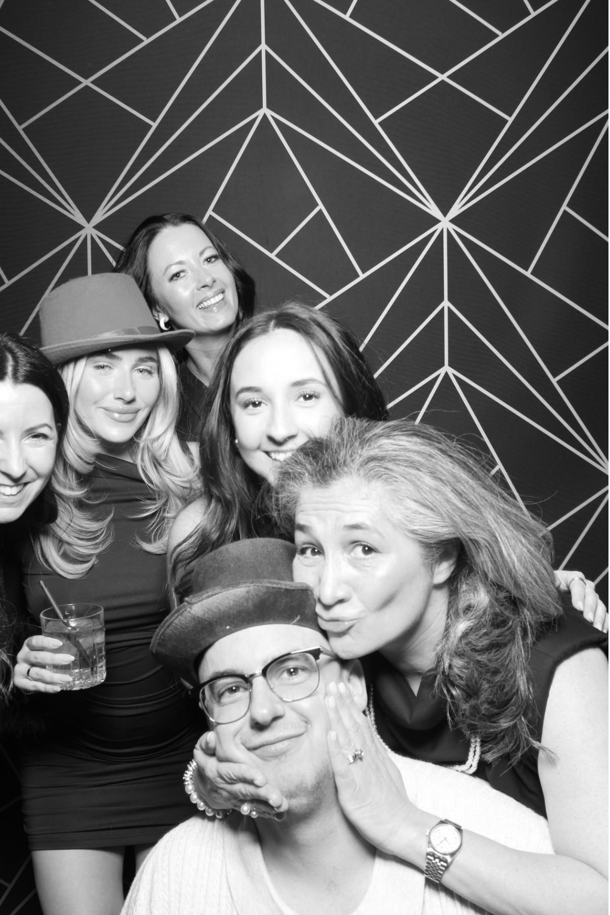 MB Burlington Christmas Party | View more photos from the event at gallery.myselfiemirror.ca/u/romanmyselfiemirrorca/MB-Burlington-Christmas-Party-0