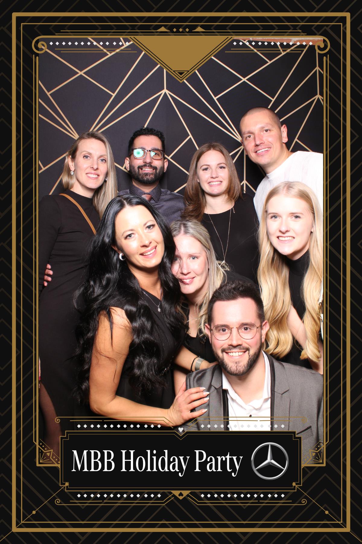 MB Burlington Christmas Party | View more photos from the event at gallery.myselfiemirror.ca/u/romanmyselfiemirrorca/MB-Burlington-Christmas-Party-0