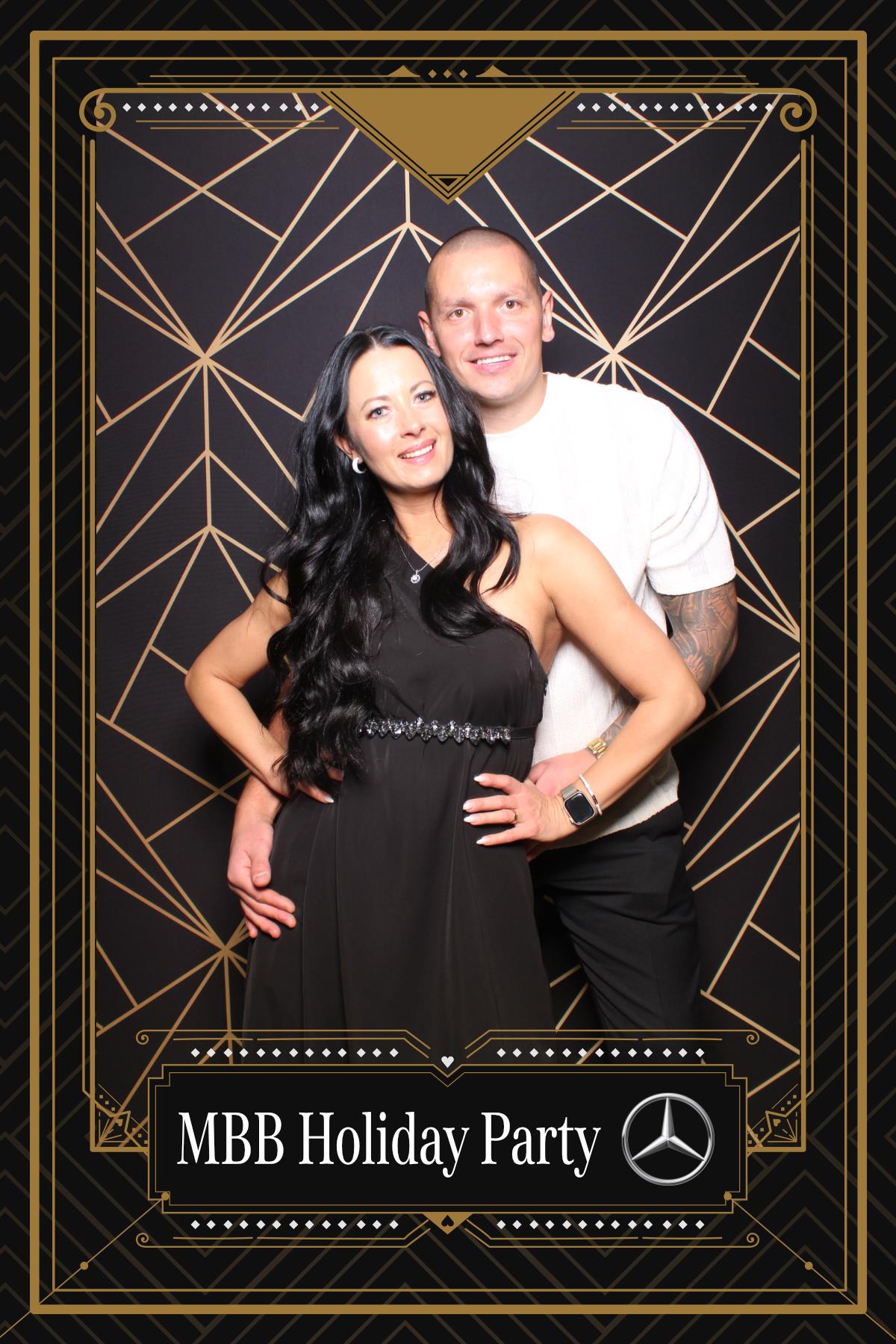 MB Burlington Christmas Party | View more photos from the event at gallery.myselfiemirror.ca/u/romanmyselfiemirrorca/MB-Burlington-Christmas-Party-0