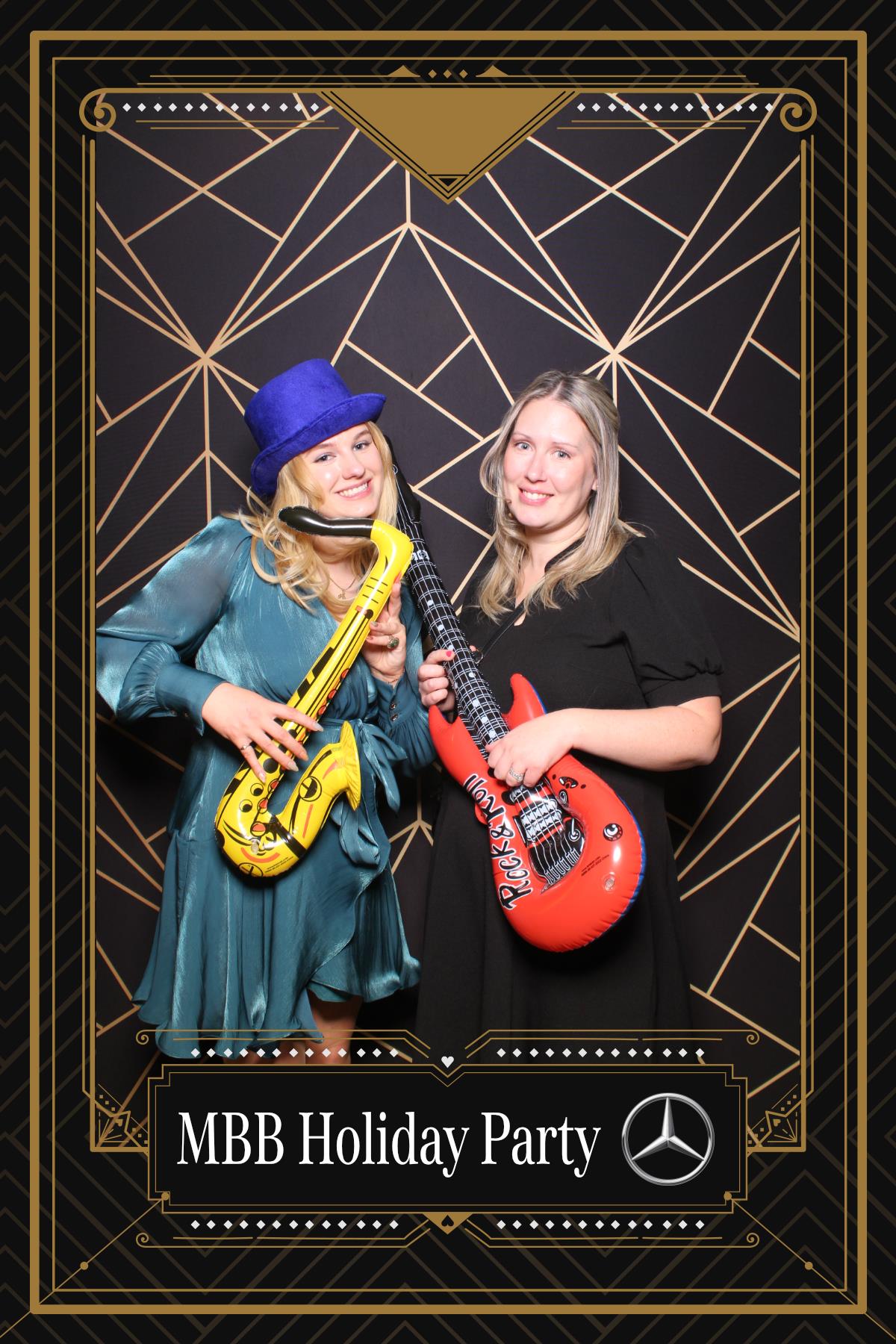 MB Burlington Christmas Party | View more photos from the event at gallery.myselfiemirror.ca/u/romanmyselfiemirrorca/MB-Burlington-Christmas-Party-0