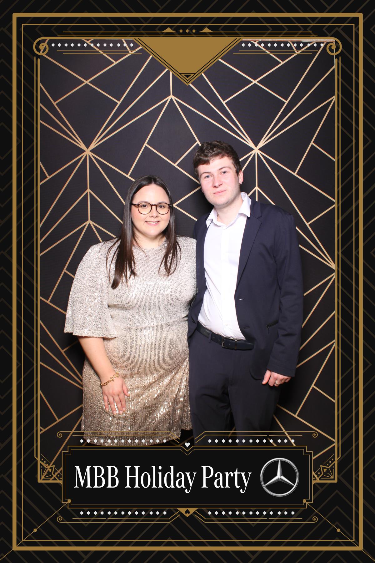 MB Burlington Christmas Party | View more photos from the event at gallery.myselfiemirror.ca/u/romanmyselfiemirrorca/MB-Burlington-Christmas-Party-0
