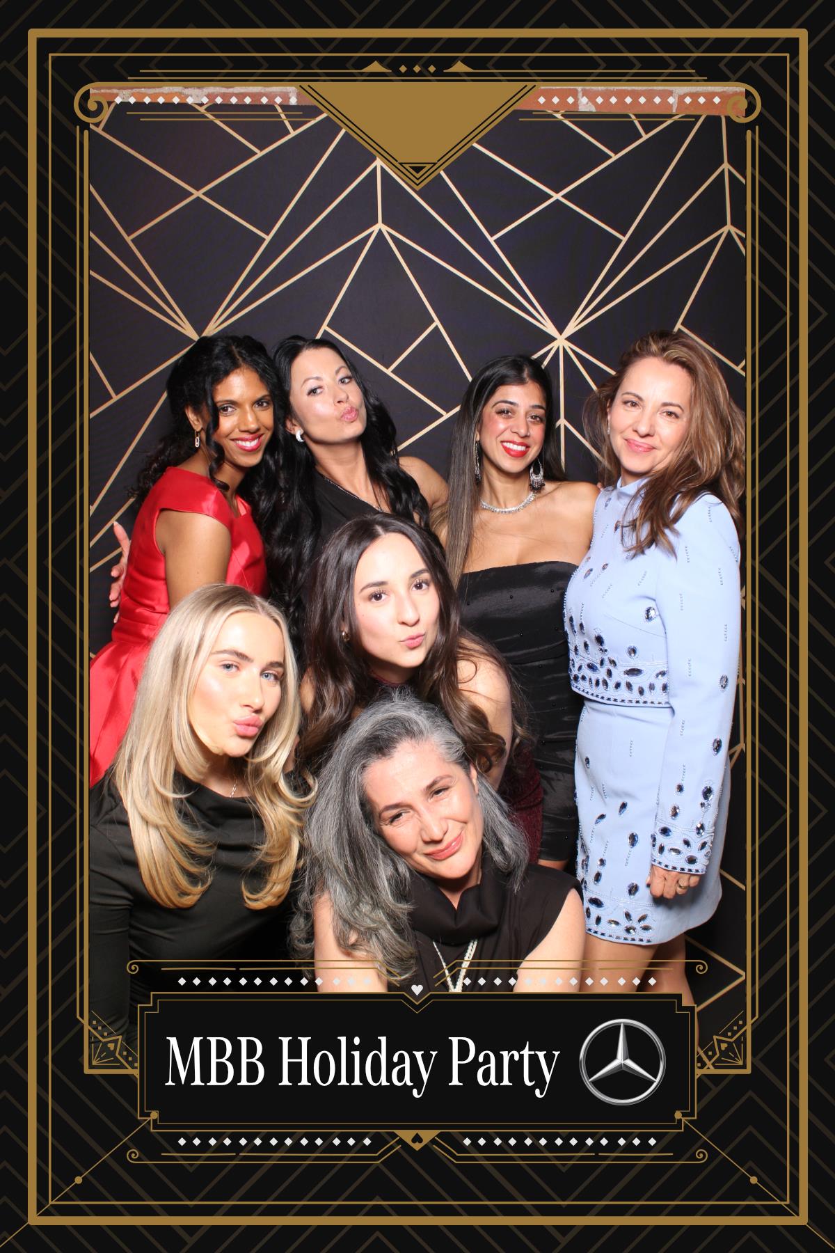 MB Burlington Christmas Party | View more photos from the event at gallery.myselfiemirror.ca/u/romanmyselfiemirrorca/MB-Burlington-Christmas-Party-0