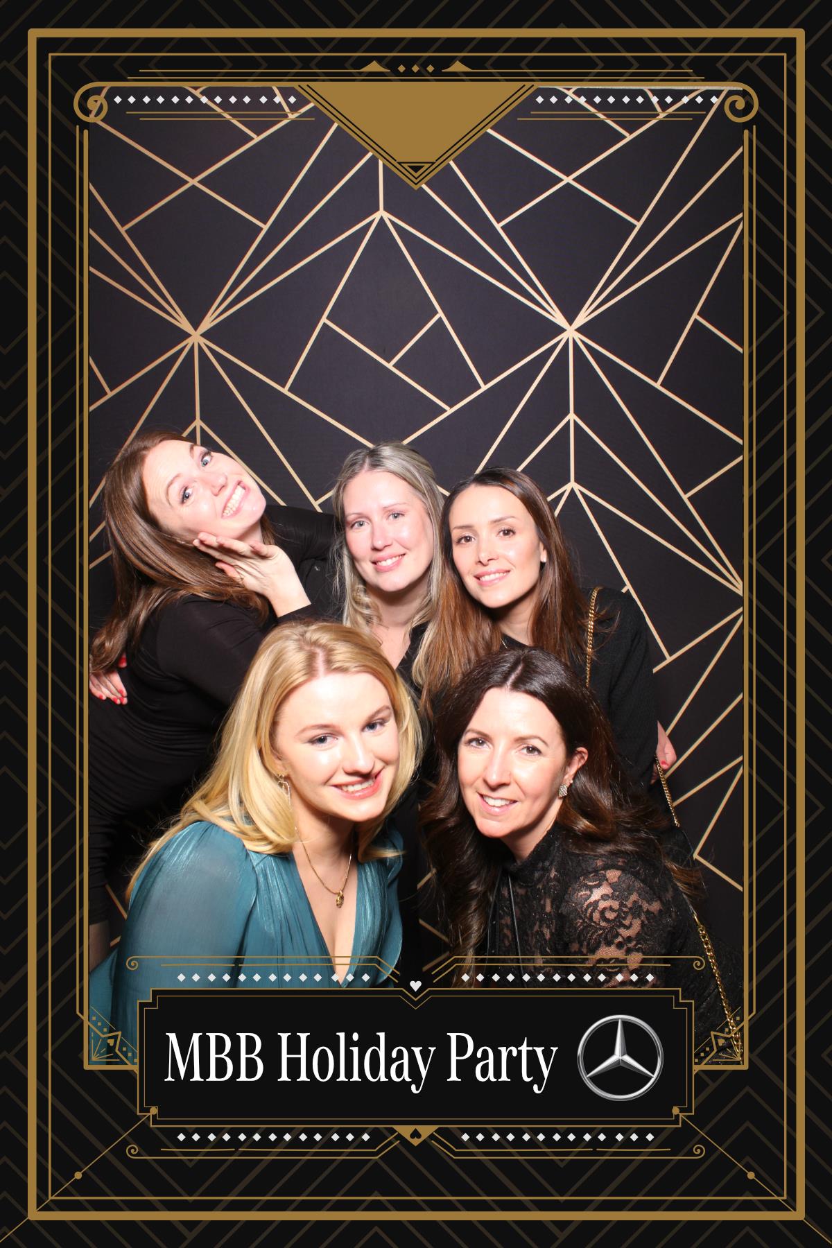 MB Burlington Christmas Party | View more photos from the event at gallery.myselfiemirror.ca/u/romanmyselfiemirrorca/MB-Burlington-Christmas-Party-0