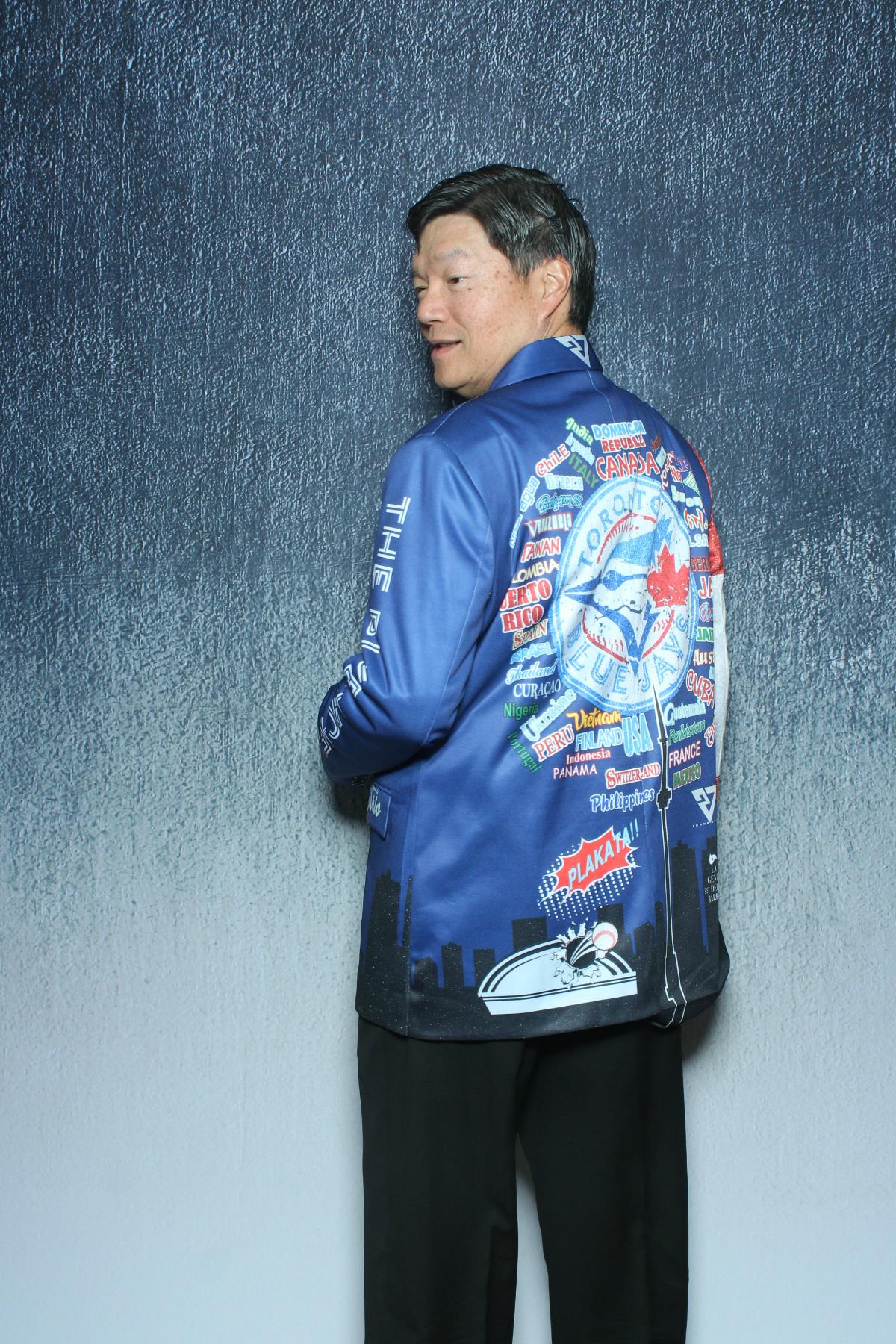 MCAN Holiday Party | View more photos from the event at gallery.myselfiemirror.ca/u/romanmyselfiemirrorca/MCAN-Holiday-Party