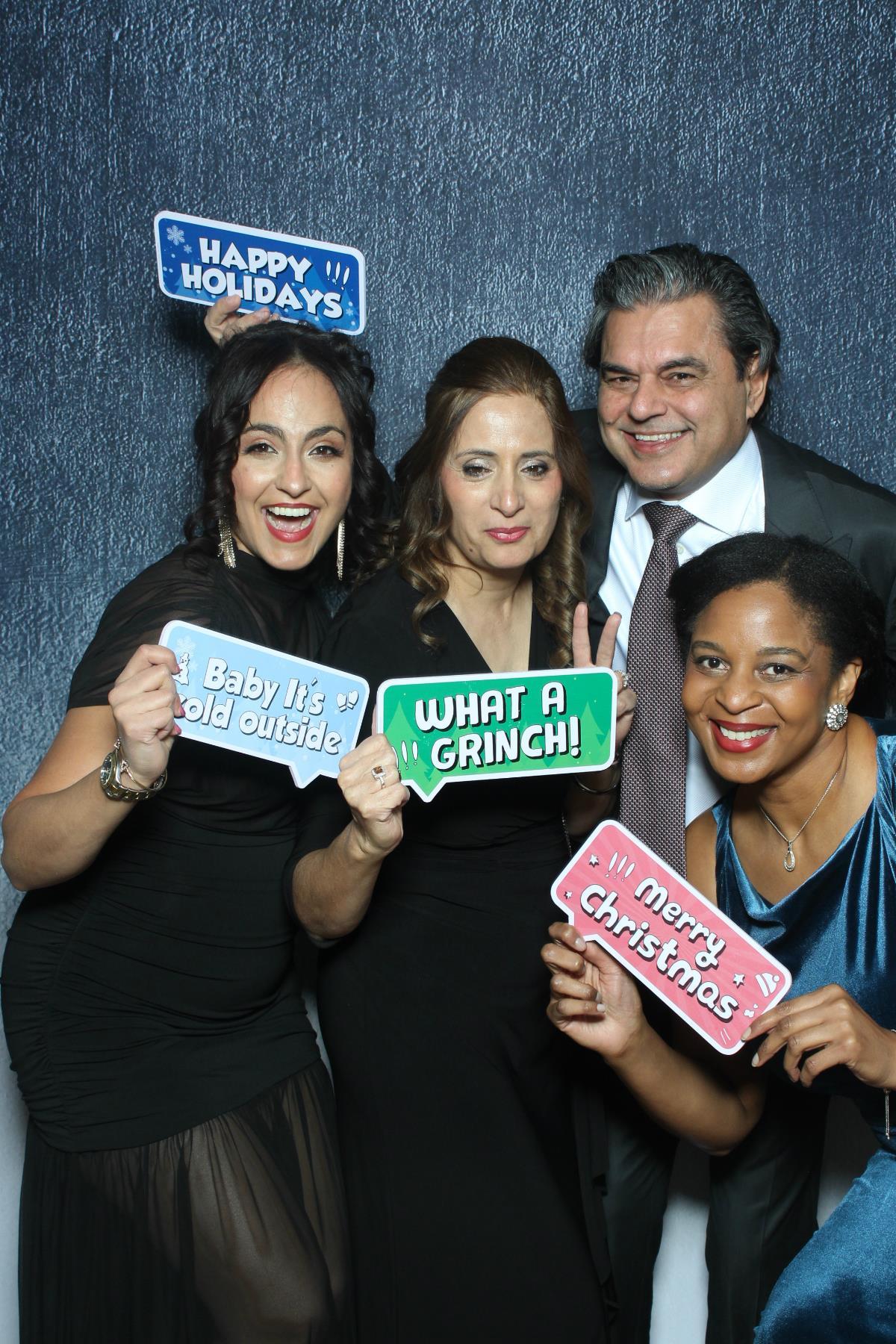 MCAN Holiday Party | View more photos from the event at gallery.myselfiemirror.ca/u/romanmyselfiemirrorca/MCAN-Holiday-Party