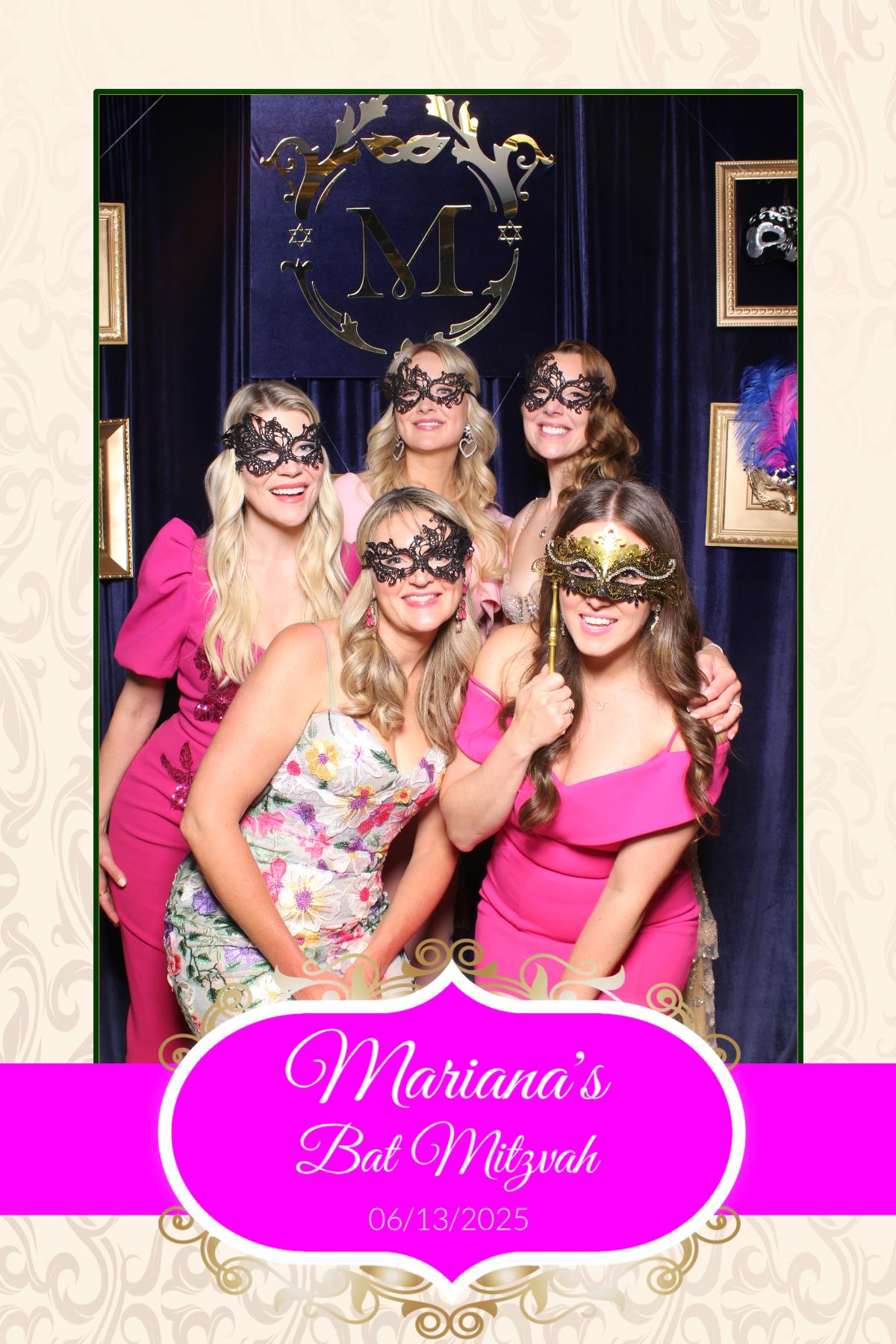 Mariana's Bat Mitzvah | View more photos from the event at gallery.myselfiemirror.ca/u/romanmyselfiemirrorca/Marianas-Bat-Mitzvah