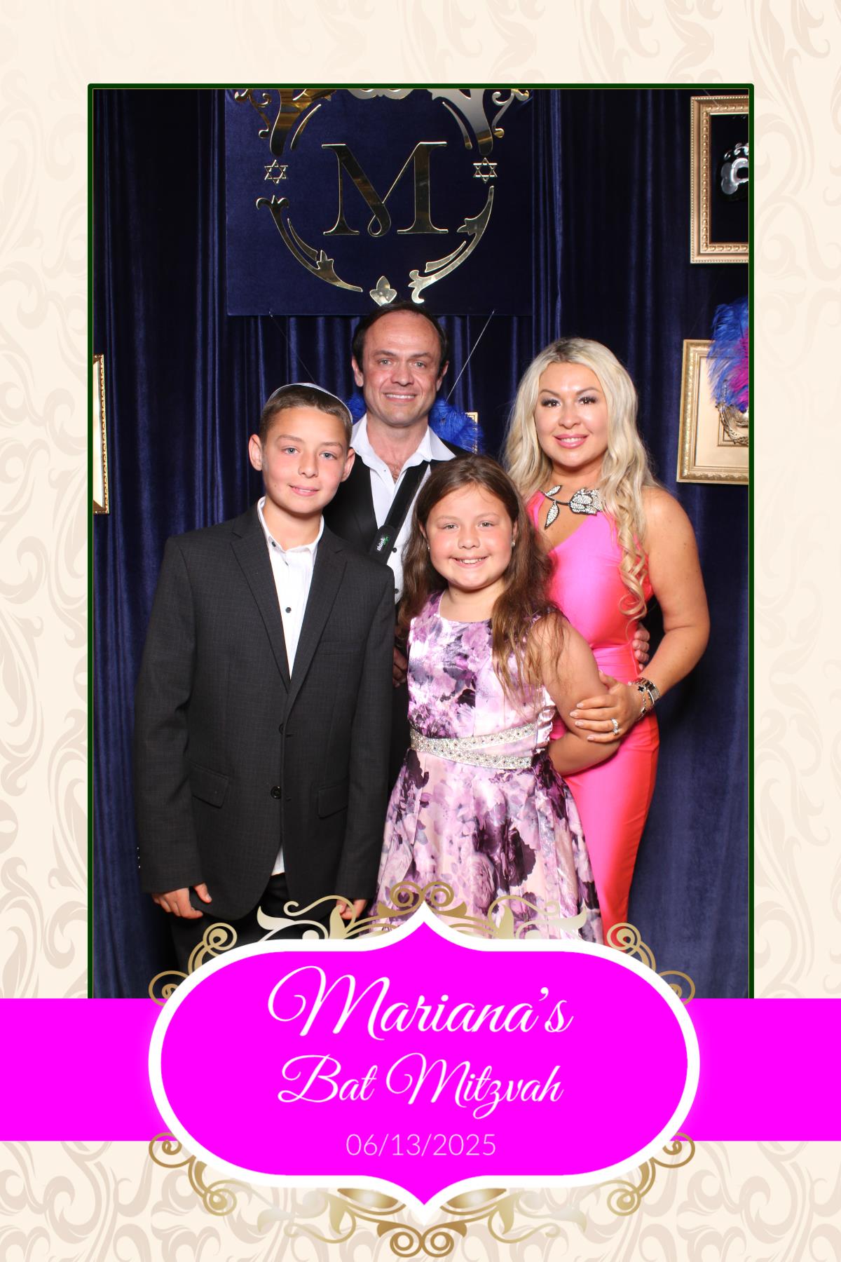 Mariana's Bat Mitzvah | View more photos from the event at gallery.myselfiemirror.ca/u/romanmyselfiemirrorca/Marianas-Bat-Mitzvah