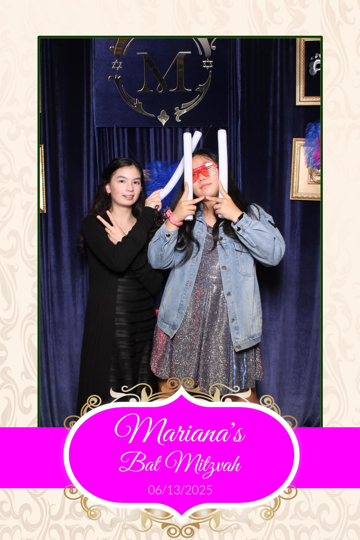 Mariana's Bat Mitzvah | View more photos from the event at gallery.myselfiemirror.ca/u/romanmyselfiemirrorca/Marianas-Bat-Mitzvah