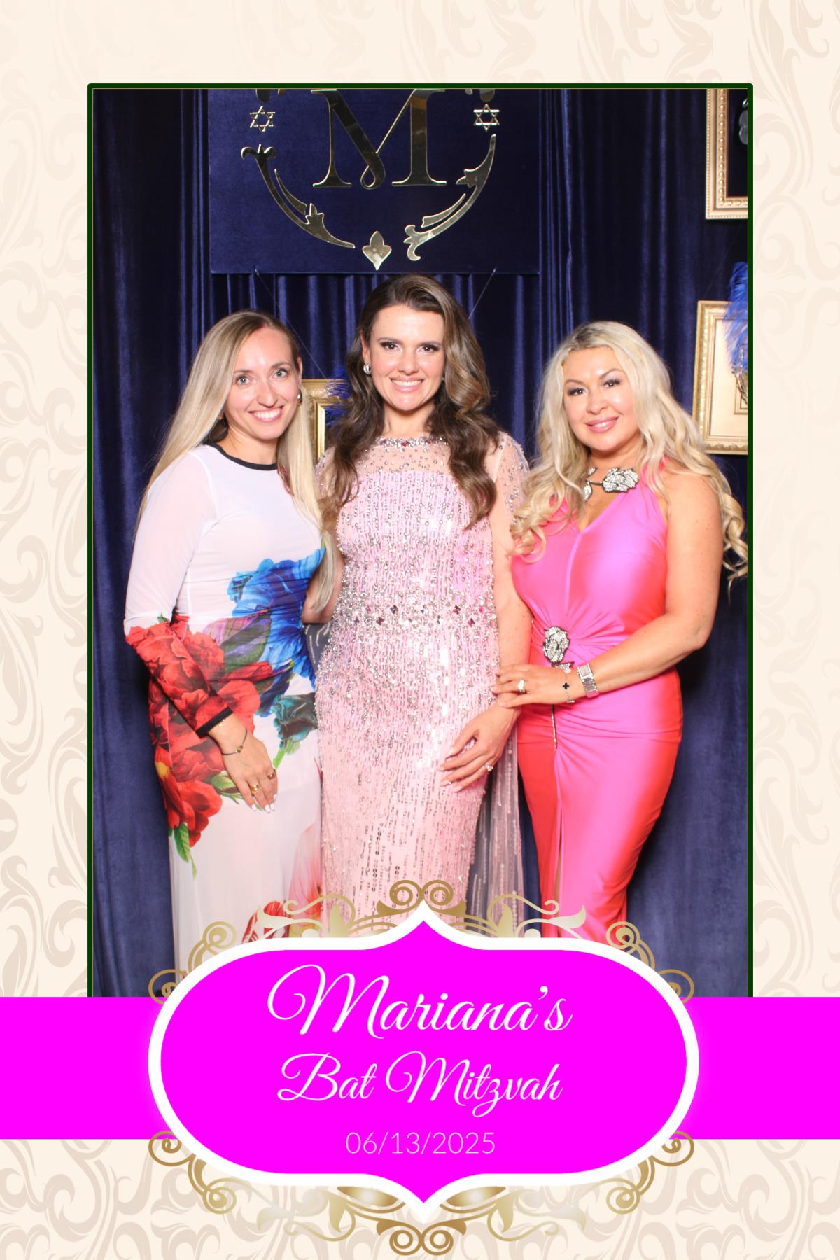 Mariana's Bat Mitzvah | View more photos from the event at gallery.myselfiemirror.ca/u/romanmyselfiemirrorca/Marianas-Bat-Mitzvah