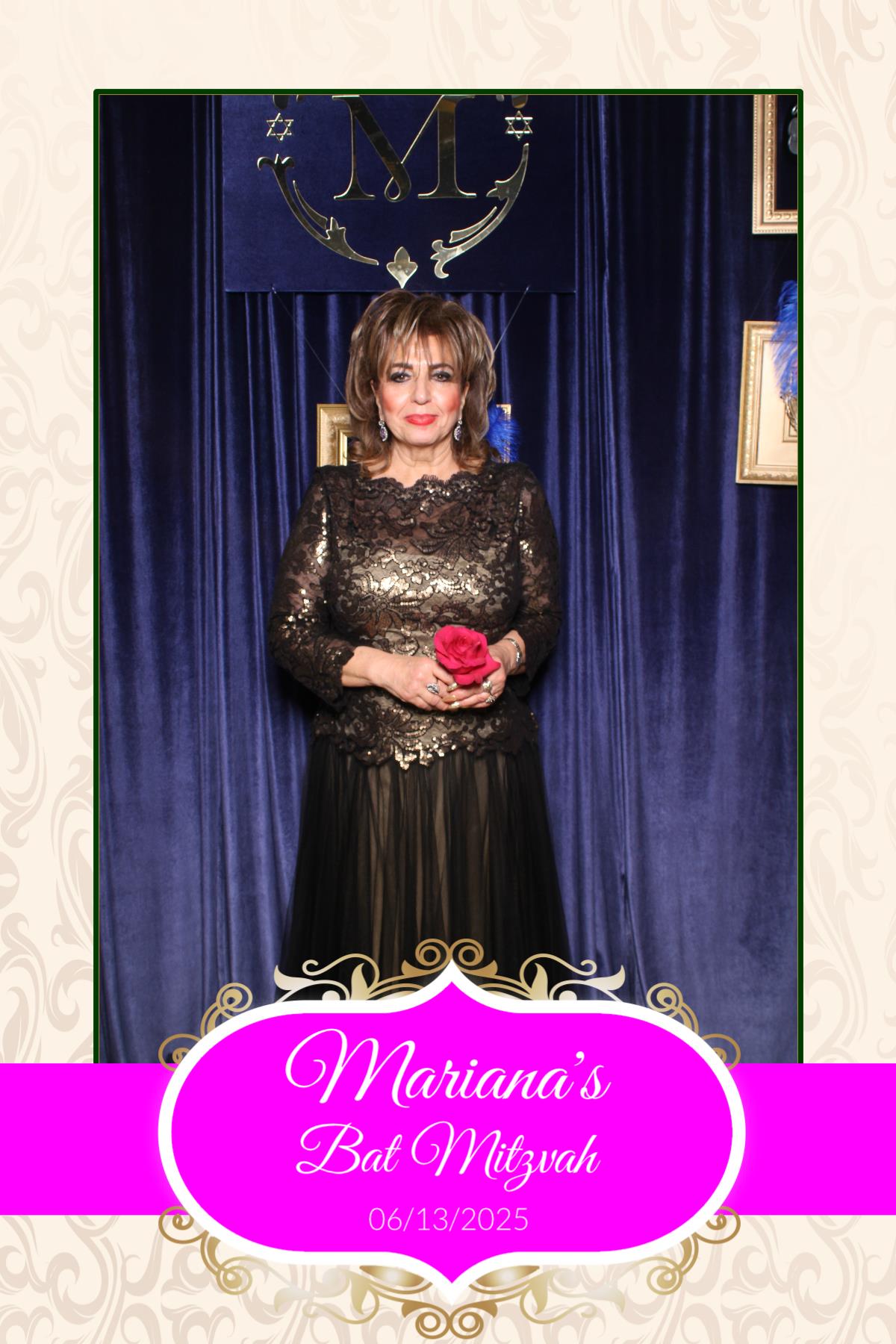 Mariana's Bat Mitzvah | View more photos from the event at gallery.myselfiemirror.ca/u/romanmyselfiemirrorca/Marianas-Bat-Mitzvah