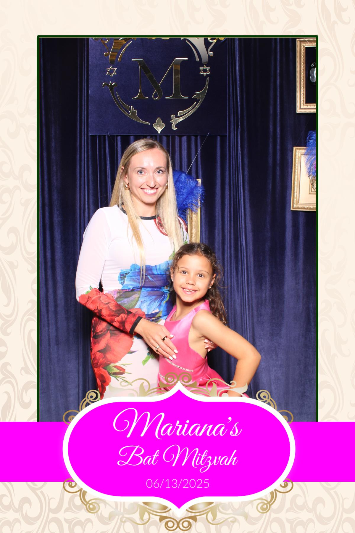 Mariana's Bat Mitzvah | View more photos from the event at gallery.myselfiemirror.ca/u/romanmyselfiemirrorca/Marianas-Bat-Mitzvah